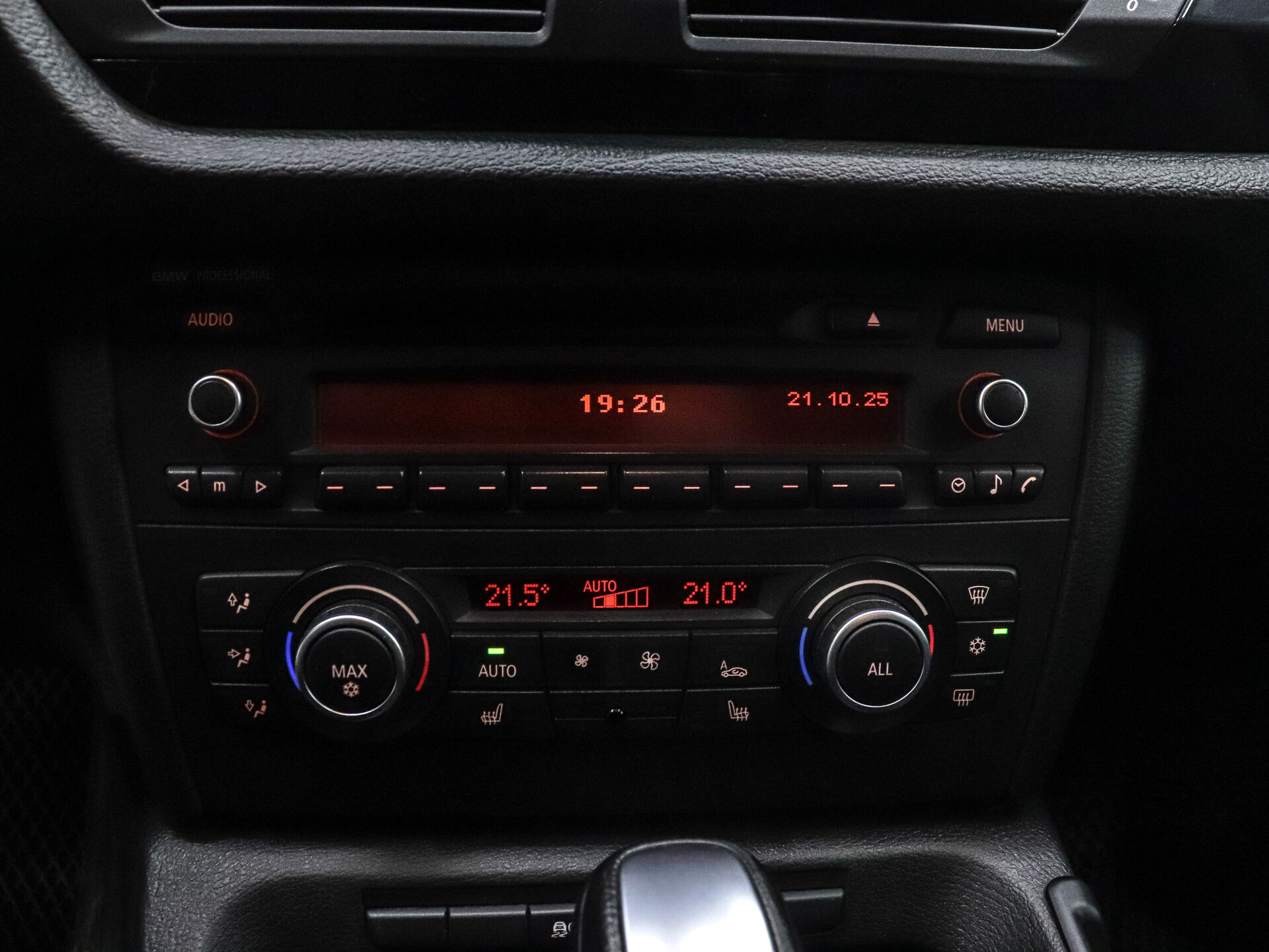 BMW X1 2011 16