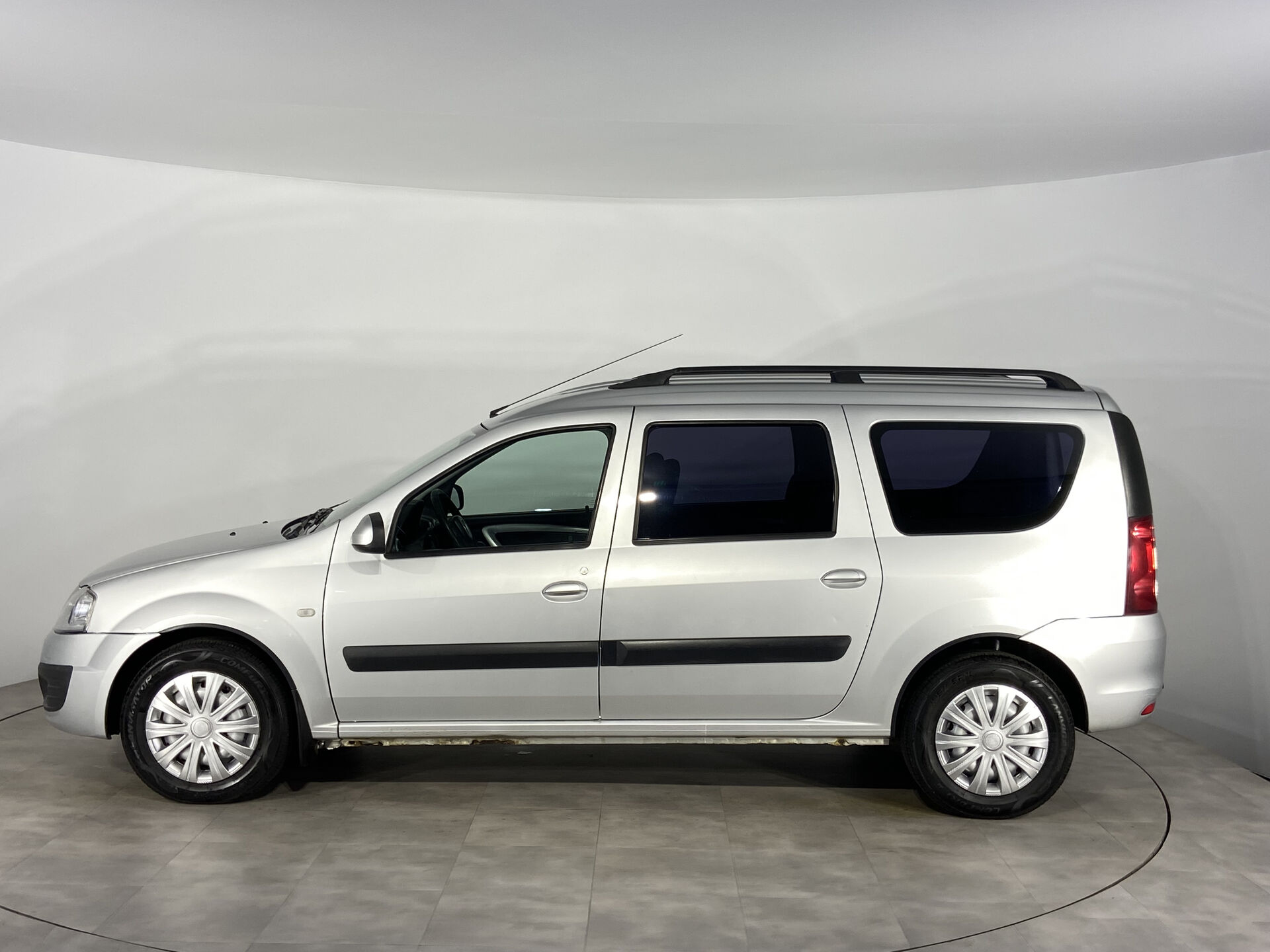 Lada Largus Luxe (5 мест) (2015-2017) 2015 г.в., 237 352 км.