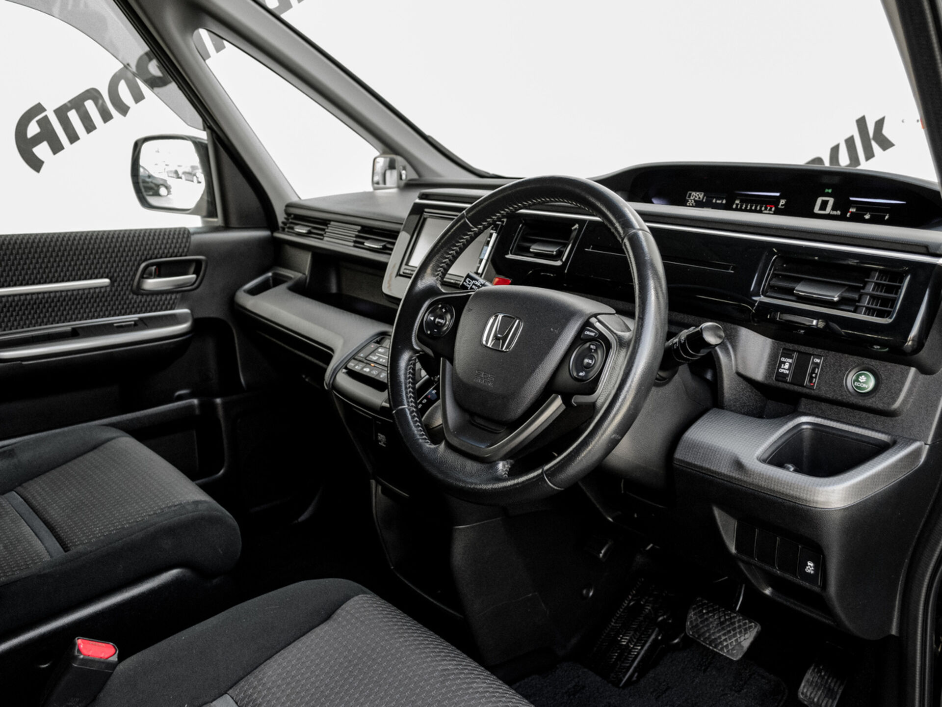 Купить Honda Stepwgn Spada 1.5 CVT (150 л.с.), 2015 в Екатеренбурге