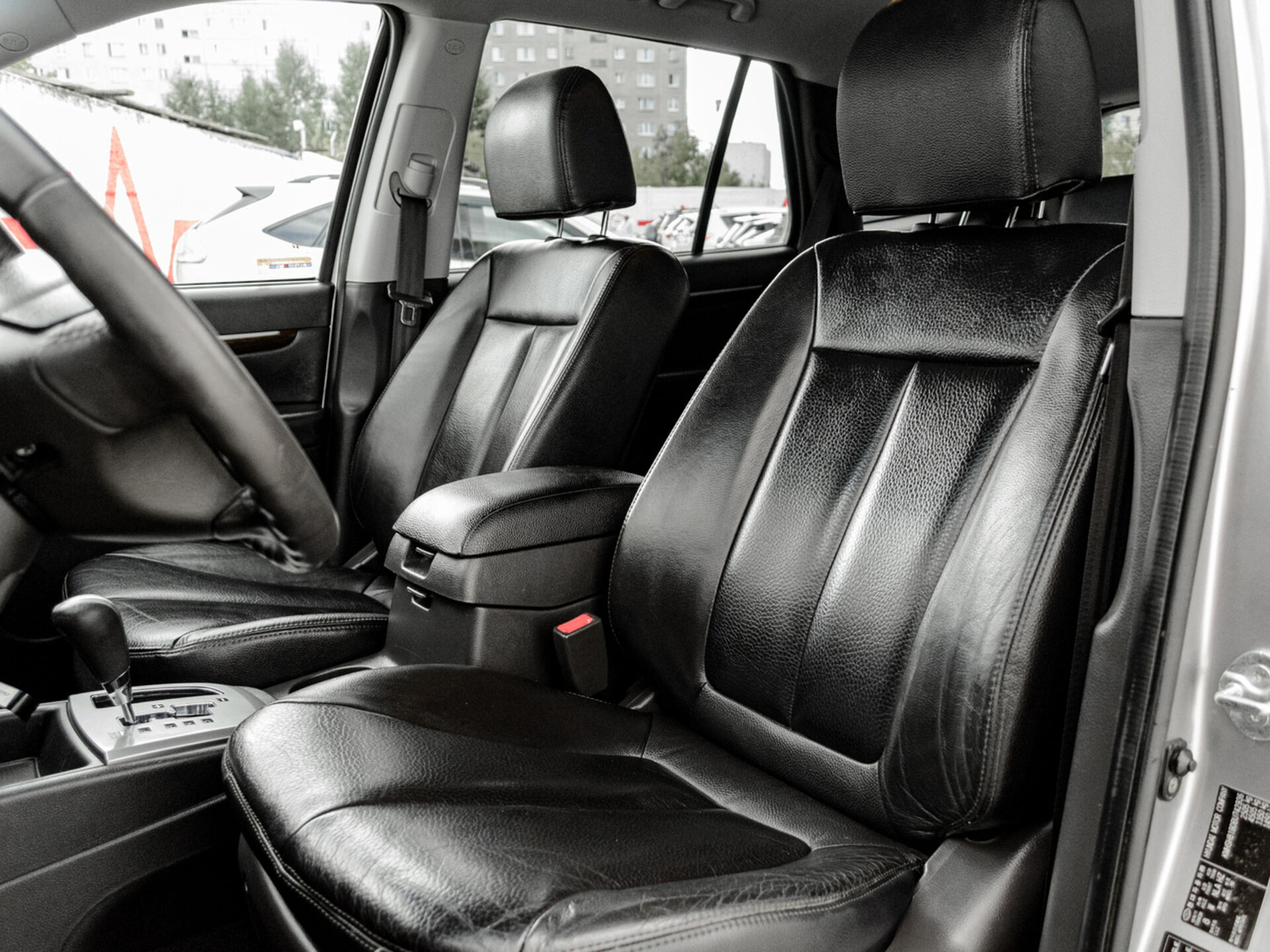 Купить Hyundai Santa Fe 2.4 AT (174 л.с.) 4WD, 2011 в Екатеренбурге