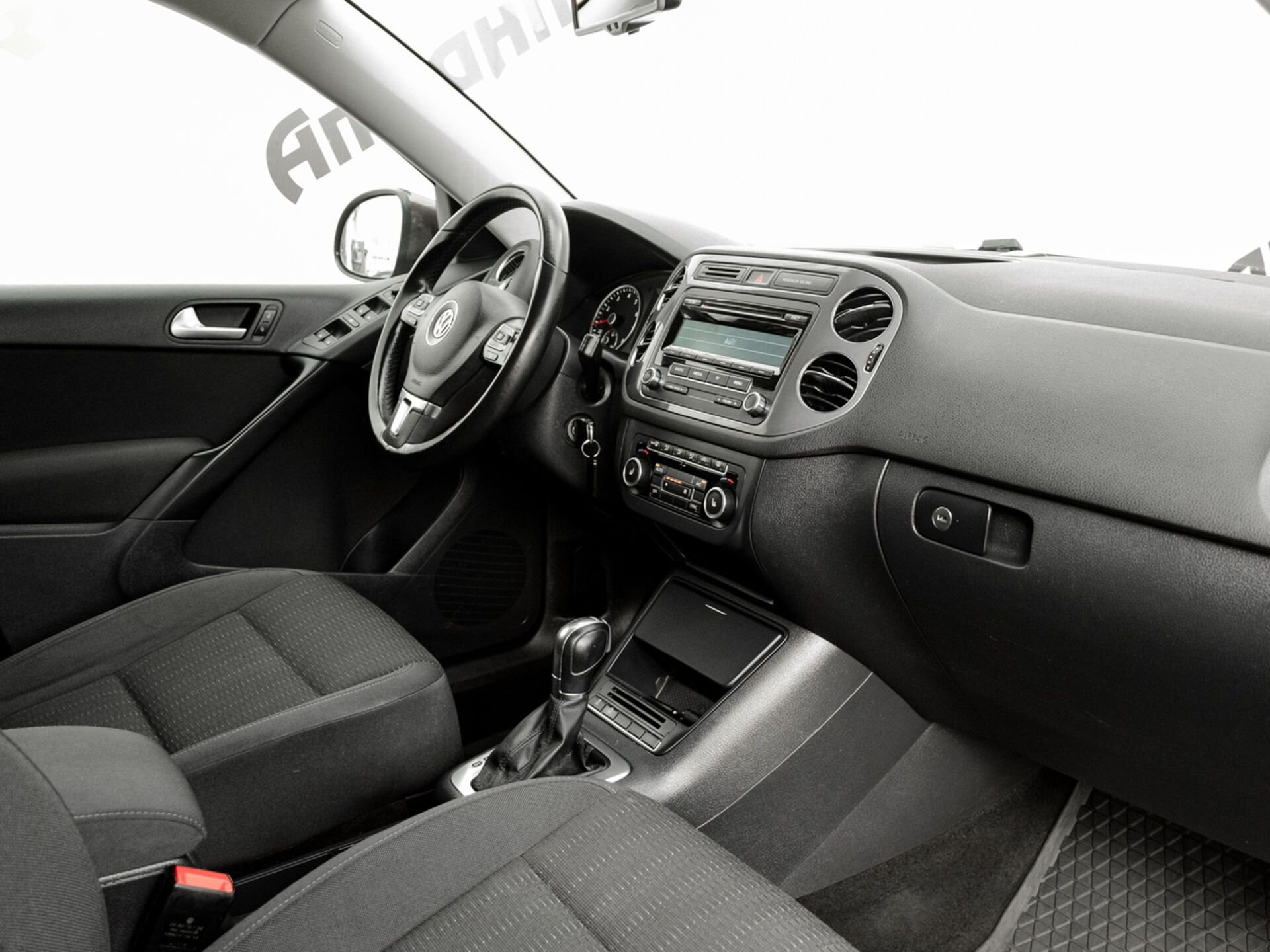 Купить Volkswagen Tiguan 1.4 AMT (150 л.с.), 2015 в Екатеренбурге