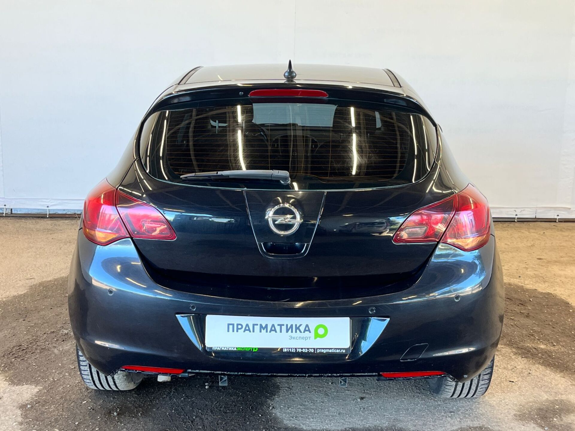 Opel Astra None 2011 г.в., 188 640 км.