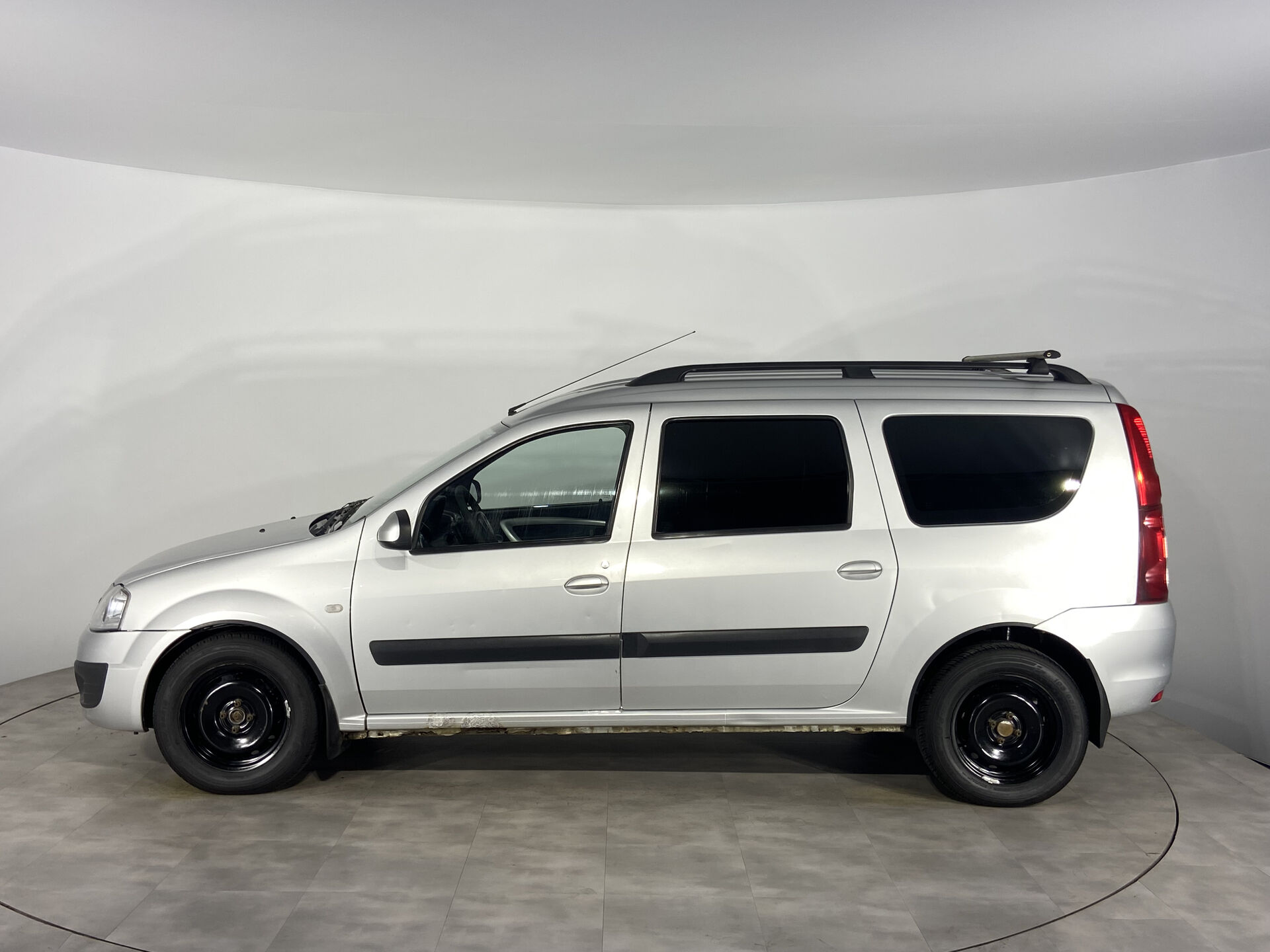 Lada Largus Luxe (5 мест) (2015-2017) 2014 г.в., 285 000 км.