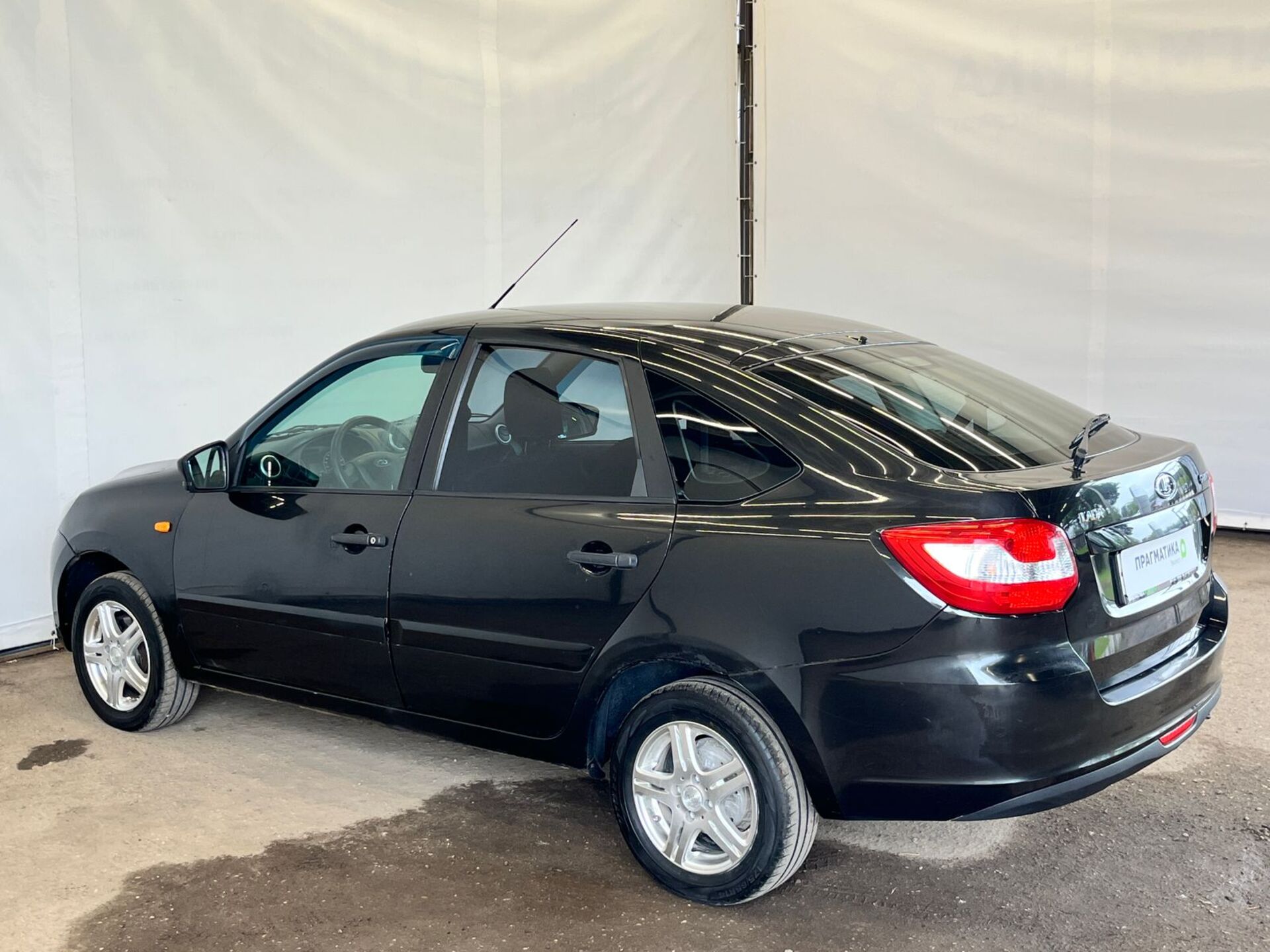 Lada Granta None 2015 г.в., 140 000 км.