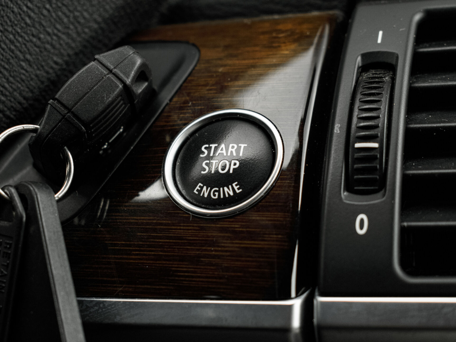 Купить BMW X6 35i 3.0 AT (306 л.с.) 4WD, 2013 в Екатеренбурге