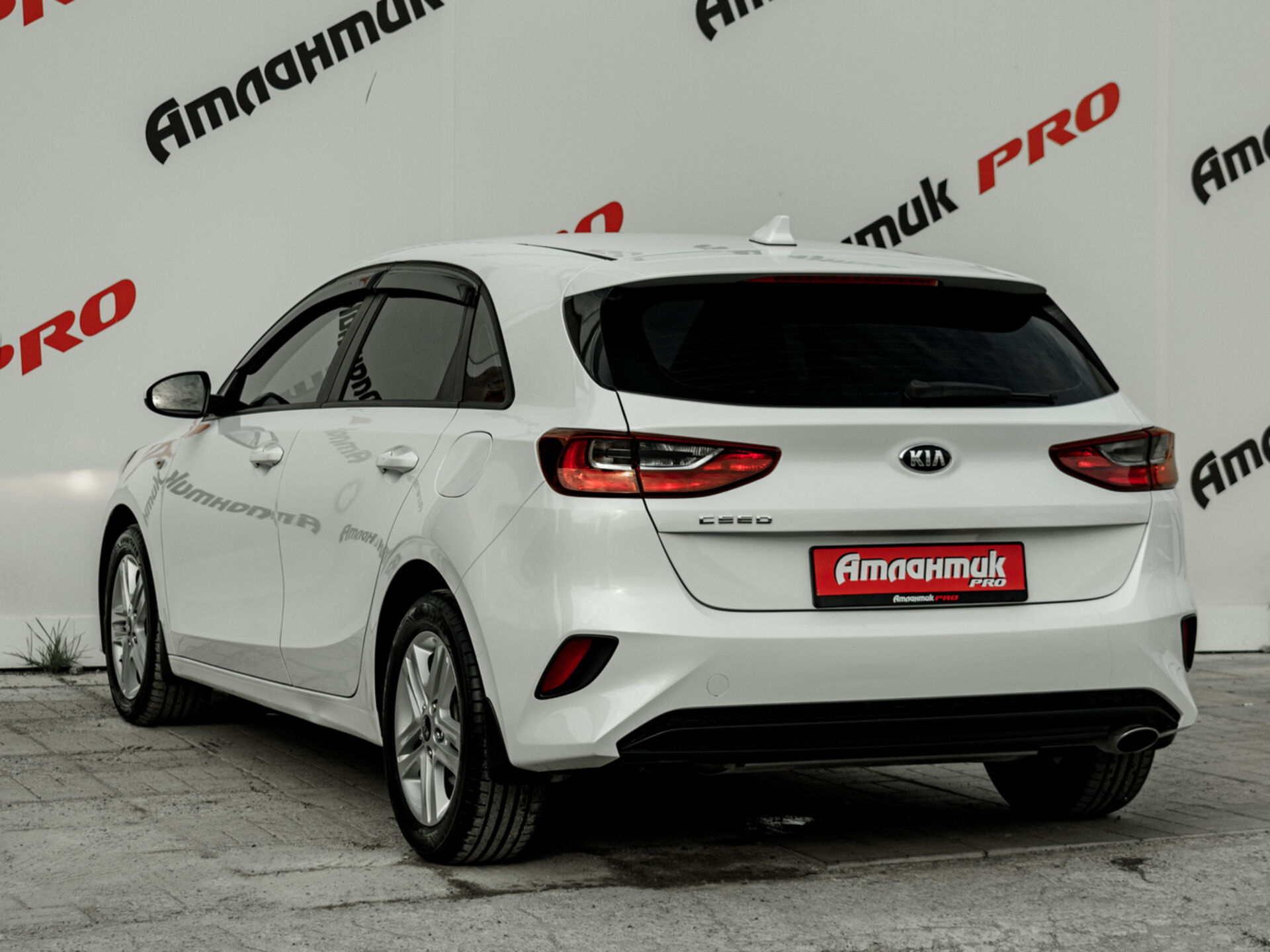 Купить Kia Ceed 1.6 AT (128 л.с.), 2018 в Екатеренбурге