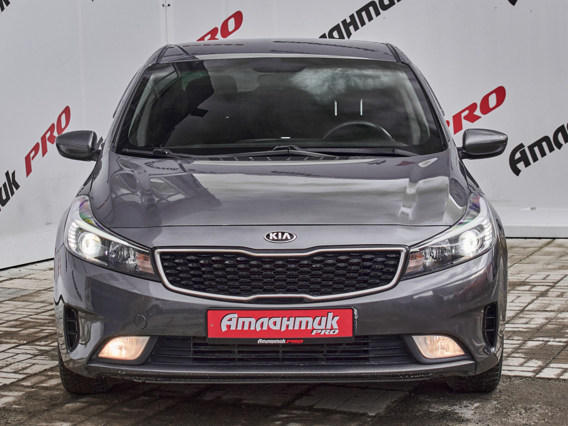 Купить Kia Cerato 1.6 AT (130 л.с.), 2017 в Екатеренбурге
