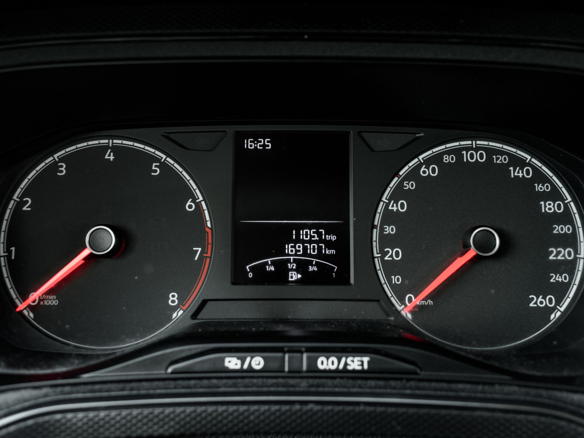 Купить Volkswagen Polo 1.6 AT (110 л.с.), 2021 в Екатеренбурге