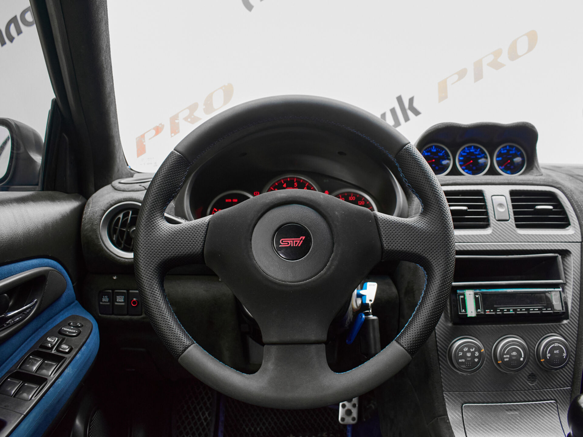 Купить Subaru Impreza WRX STi 2.0 MT (280 л.с.) 4WD, 2004 в Екатеренбурге