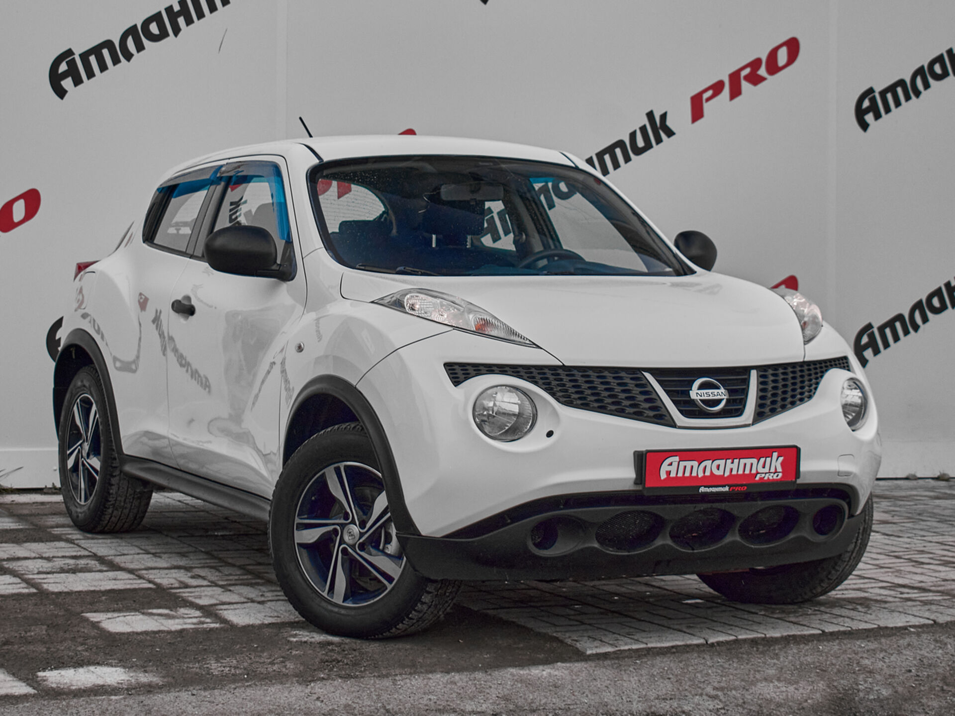 Купить Nissan Juke 1.6 CVT (117 л.с.), 2014 в Екатеренбурге
