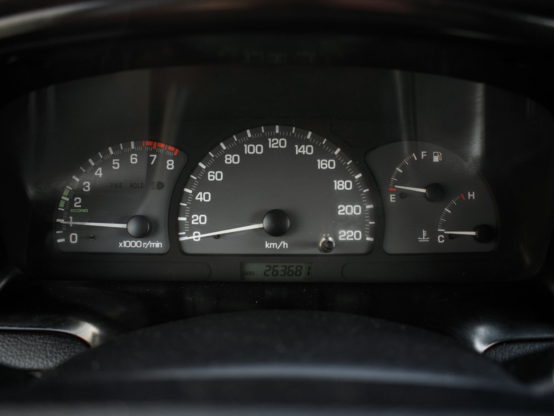Купить Chevrolet Rezzo 1.6 MT (90 л.с.), 2006 в Екатеренбурге