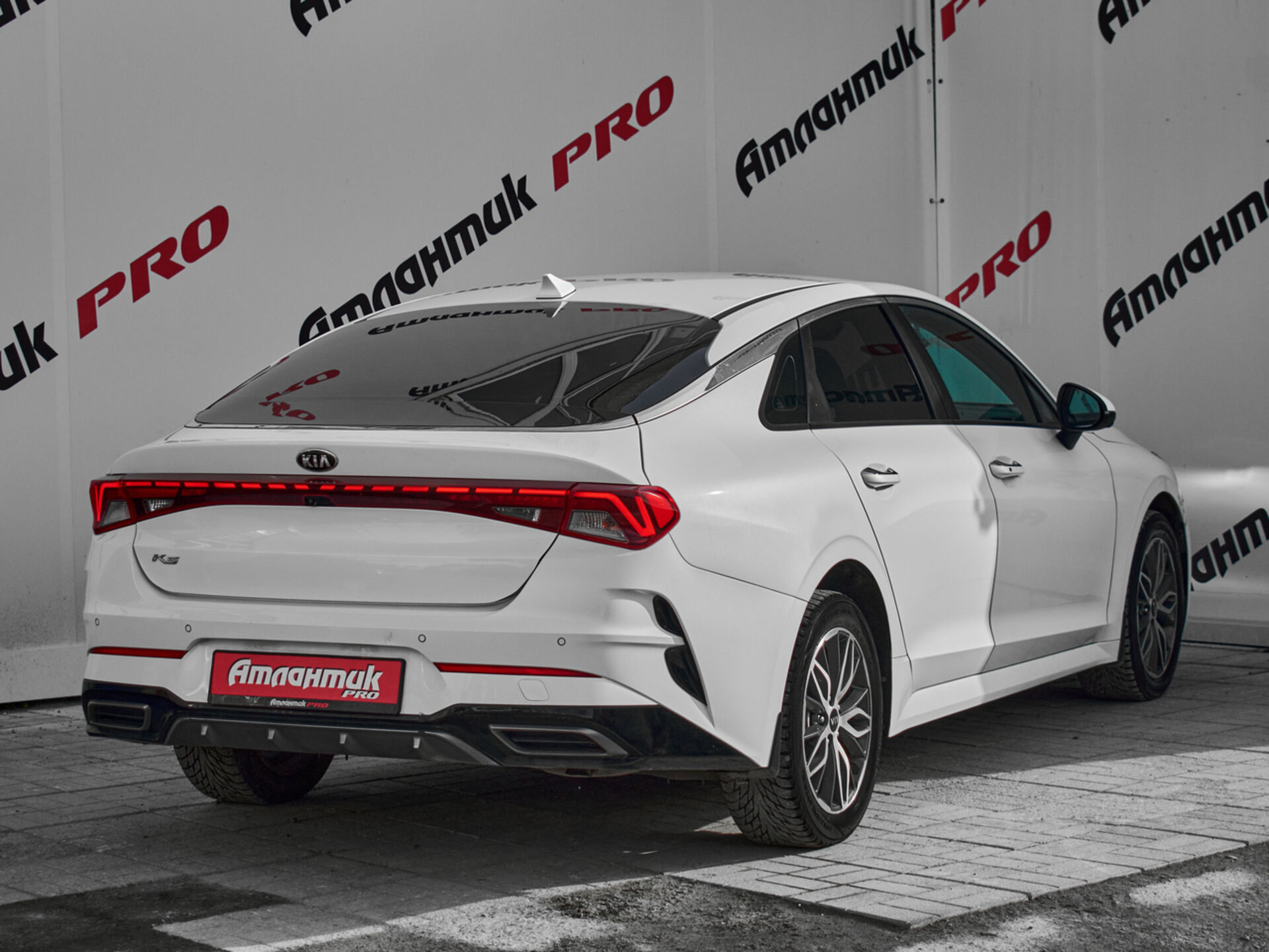 Купить Kia K5 2.5 AT (194 л.с.), 2020 в Екатеренбурге