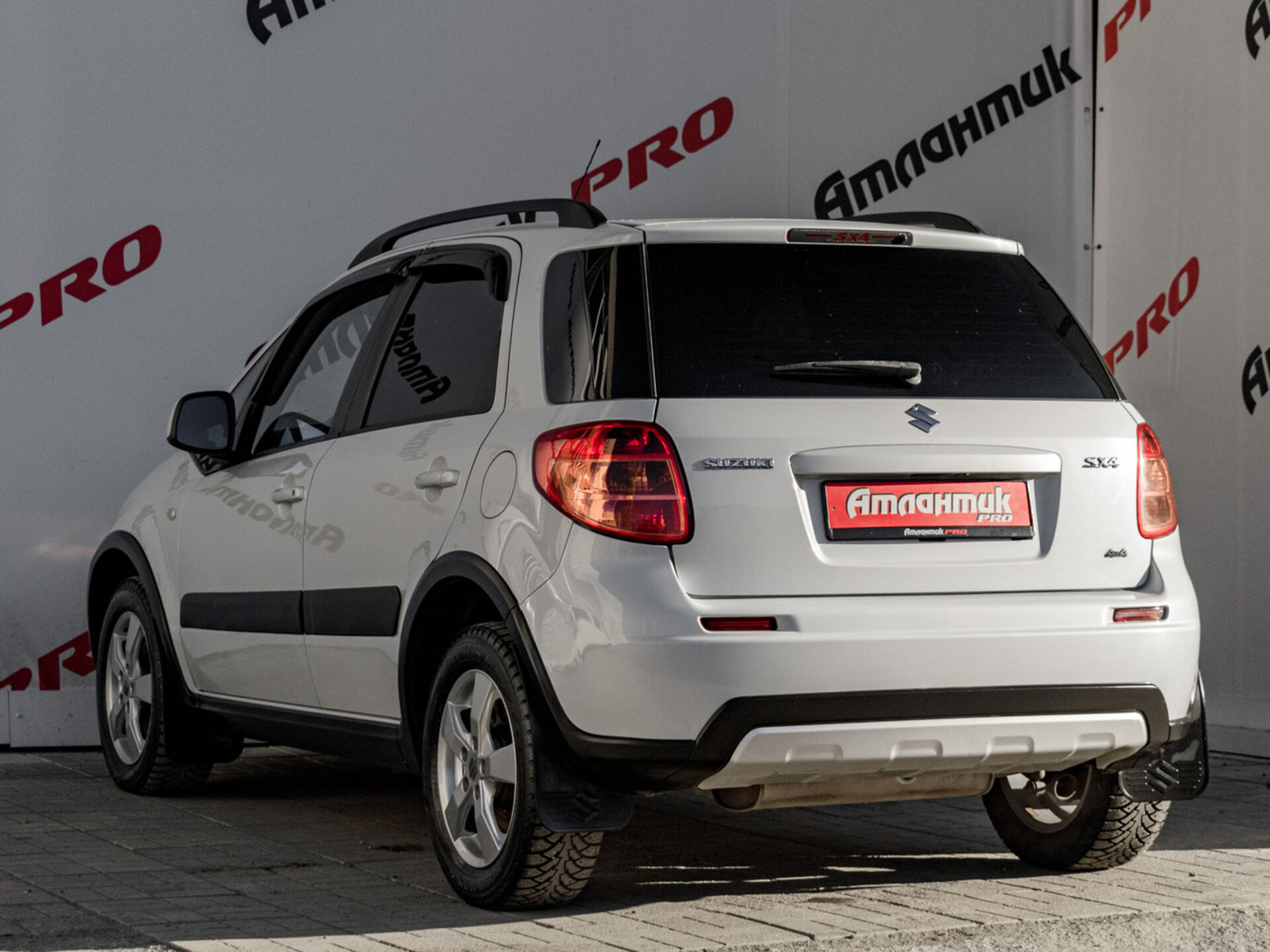 Купить Suzuki SX4 1.6 AT (112 л.с.) 4WD, 2013 в Екатеренбурге