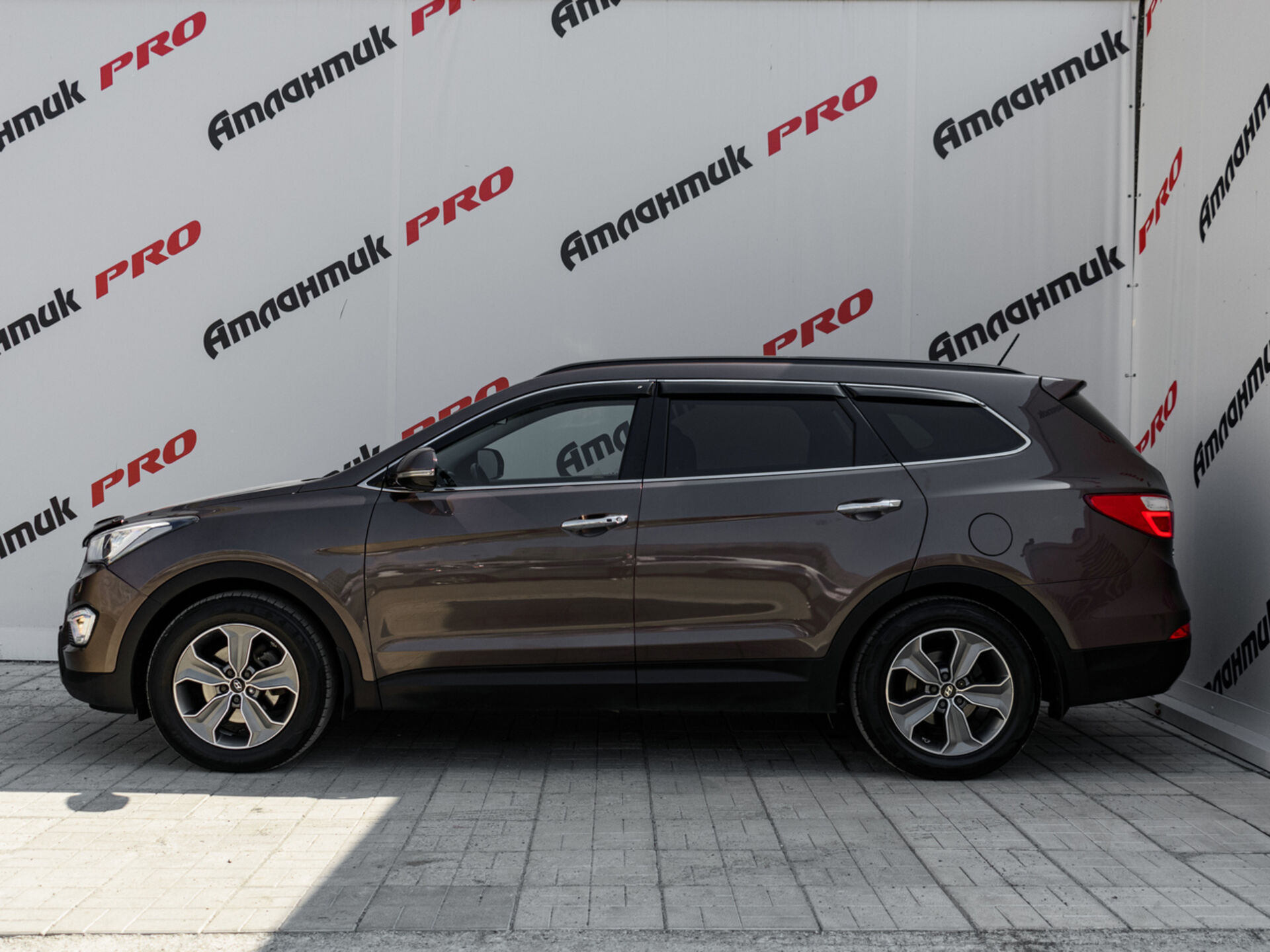 Купить Hyundai Santa Fe Grand 3.3 AT (270 л.с.) 4WD, 2014 в Екатеренбурге