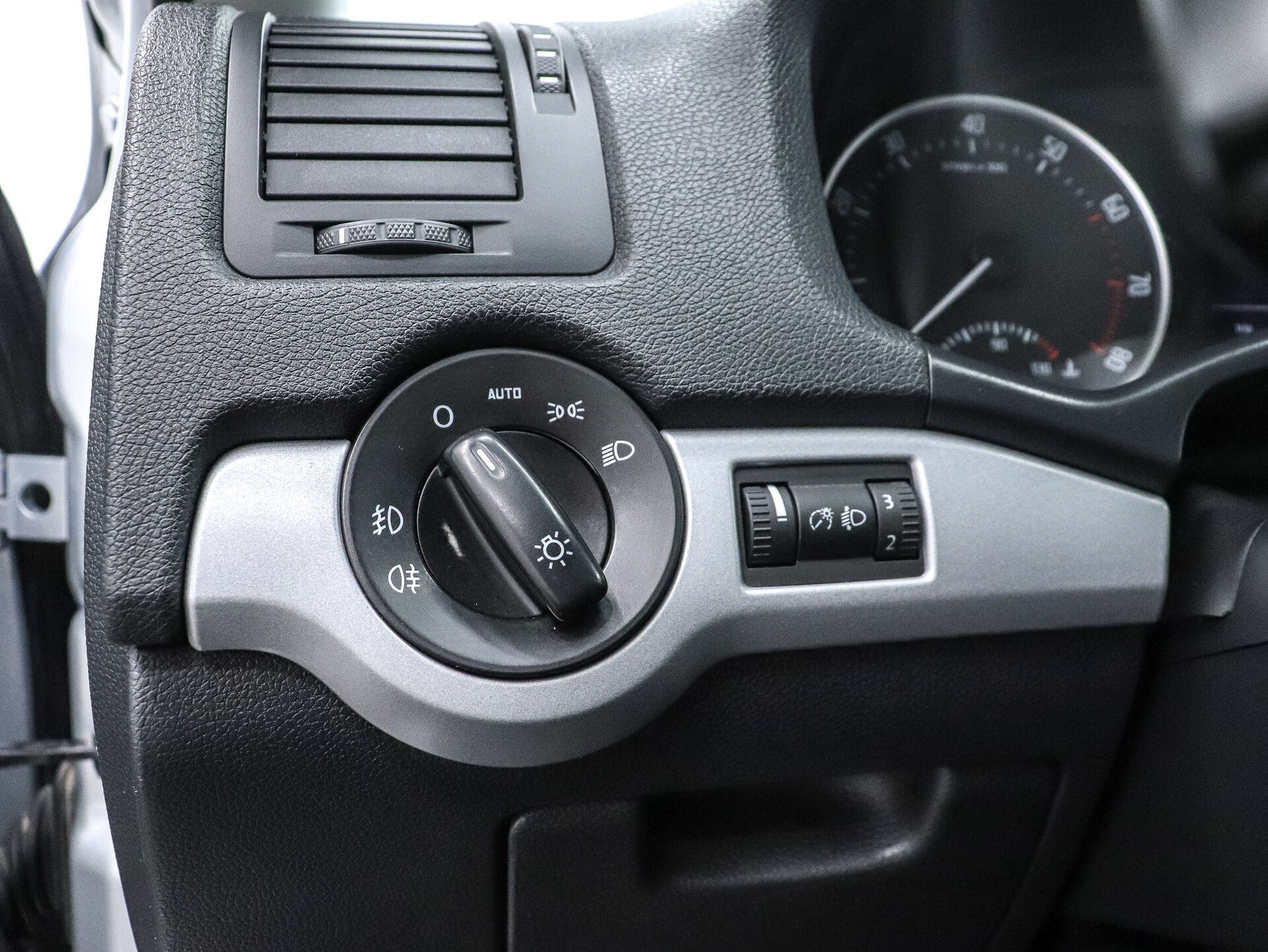 Skoda Octavia 2013 9