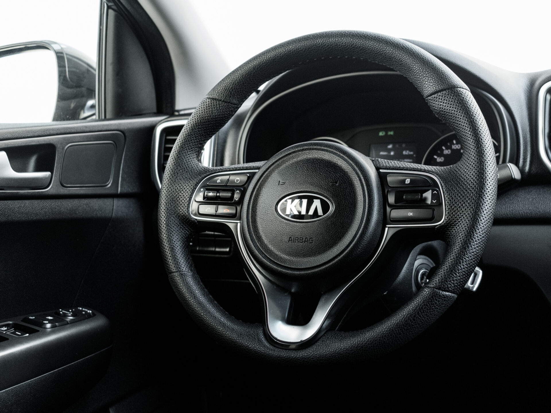 Купить Kia Sportage 2.0 MT (150 л.с.), 2017 в Екатеренбурге