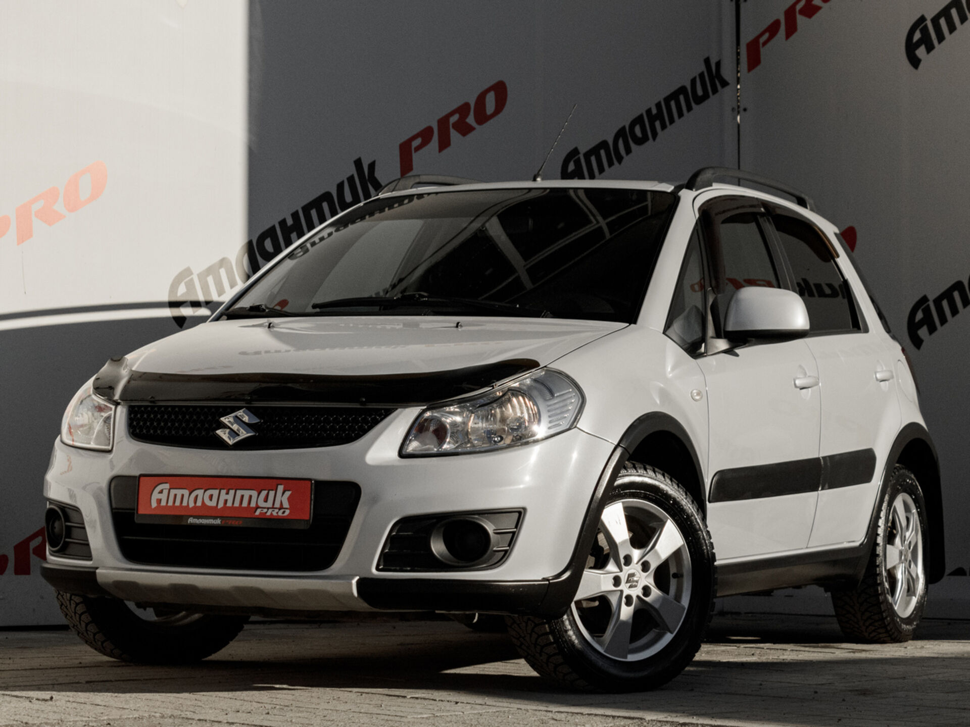 Купить Suzuki SX4 1.6 AT (112 л.с.) 4WD, 2013 в Екатеренбурге