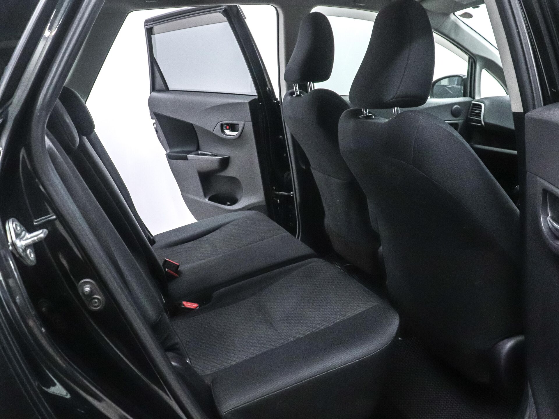 Toyota Ractis 2011 22