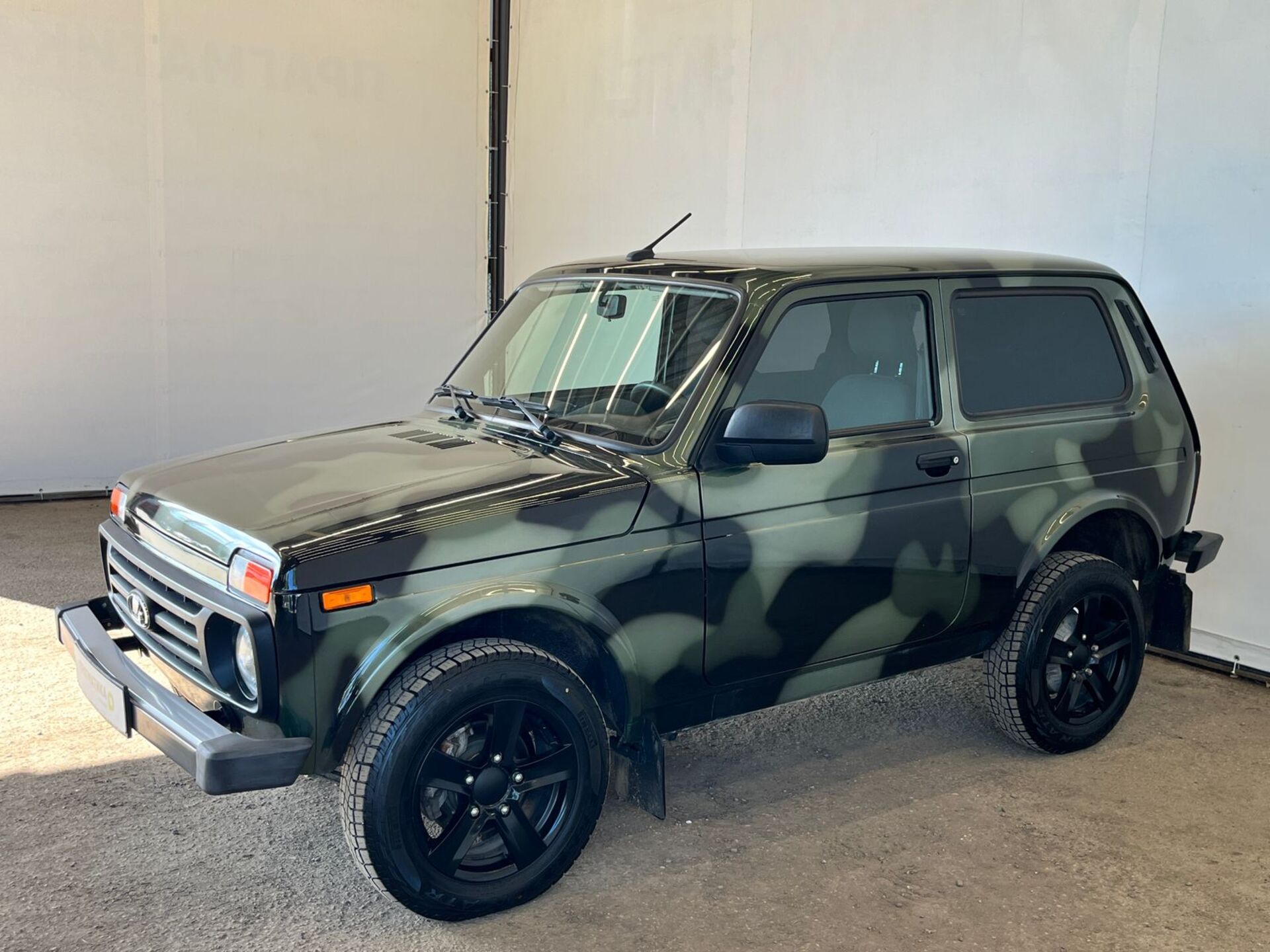 Lada Niva Legend