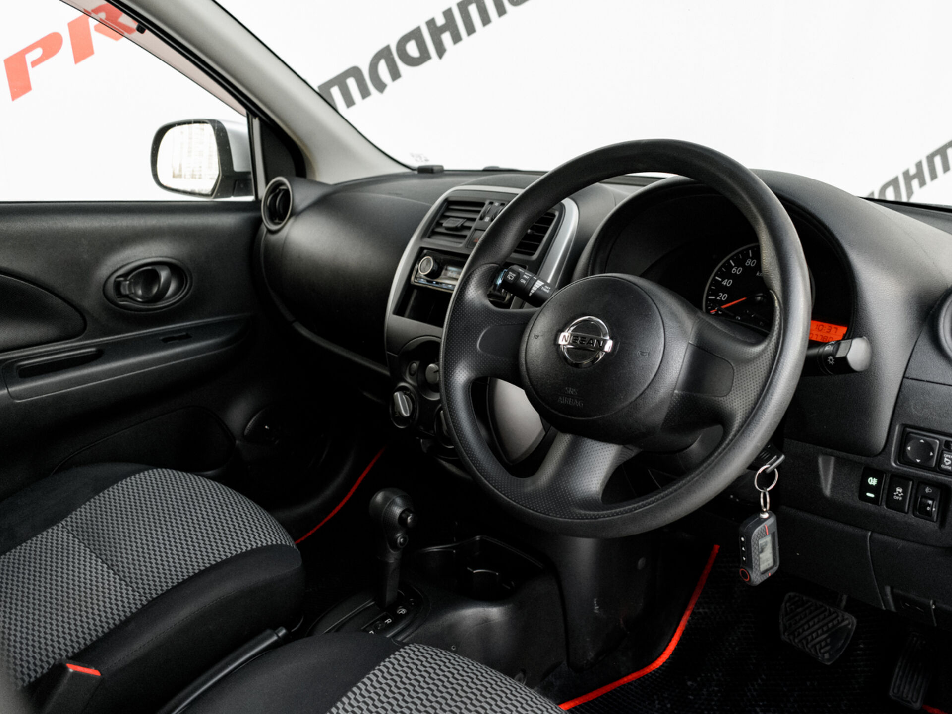 Купить Nissan March 1.2 CVT (79 л.с.), 2016 в Екатеренбурге