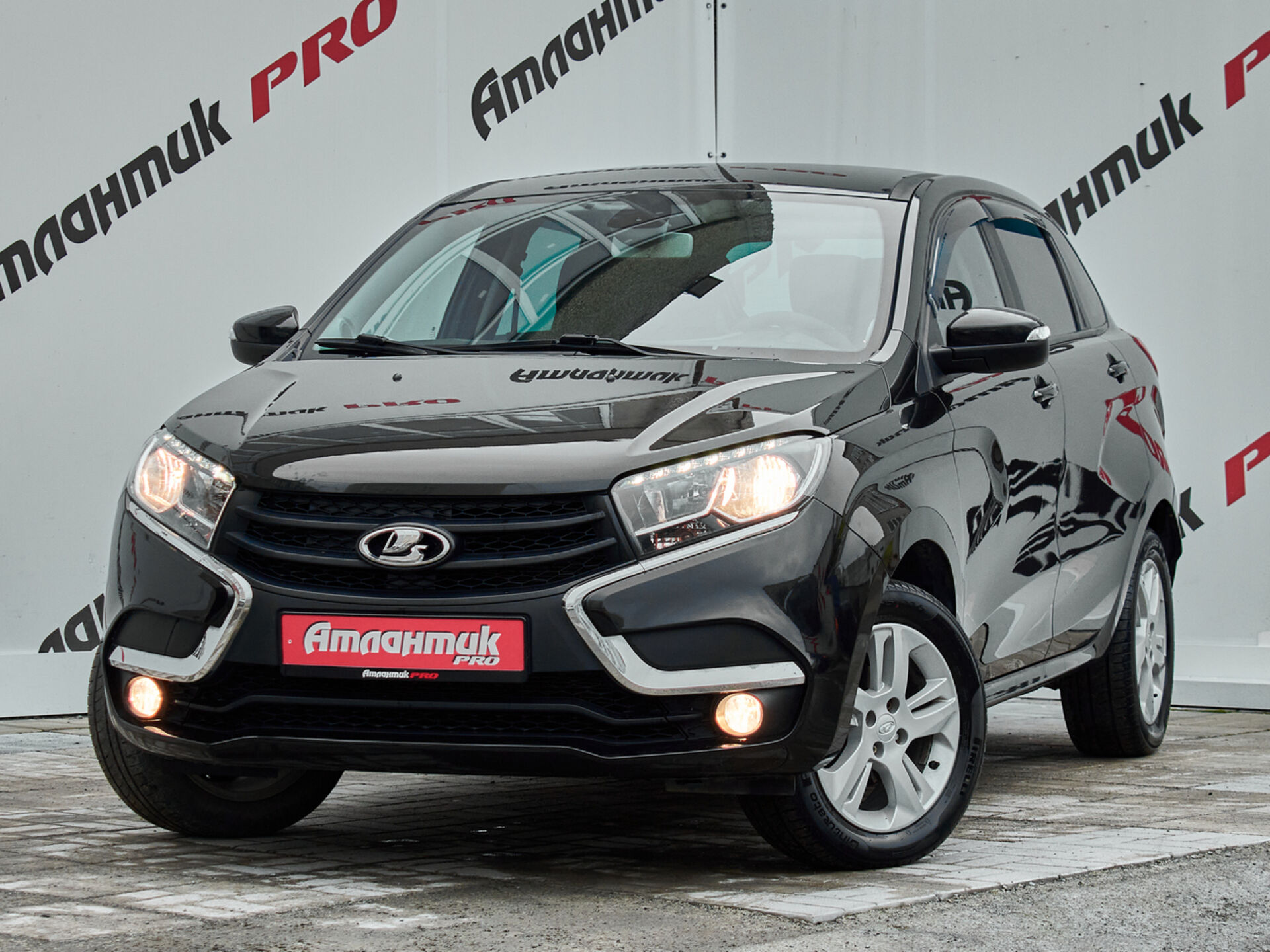 Купить Lada (ВАЗ) XRAY 1.6 MT (106 л.с.), 2017 в Екатеренбурге