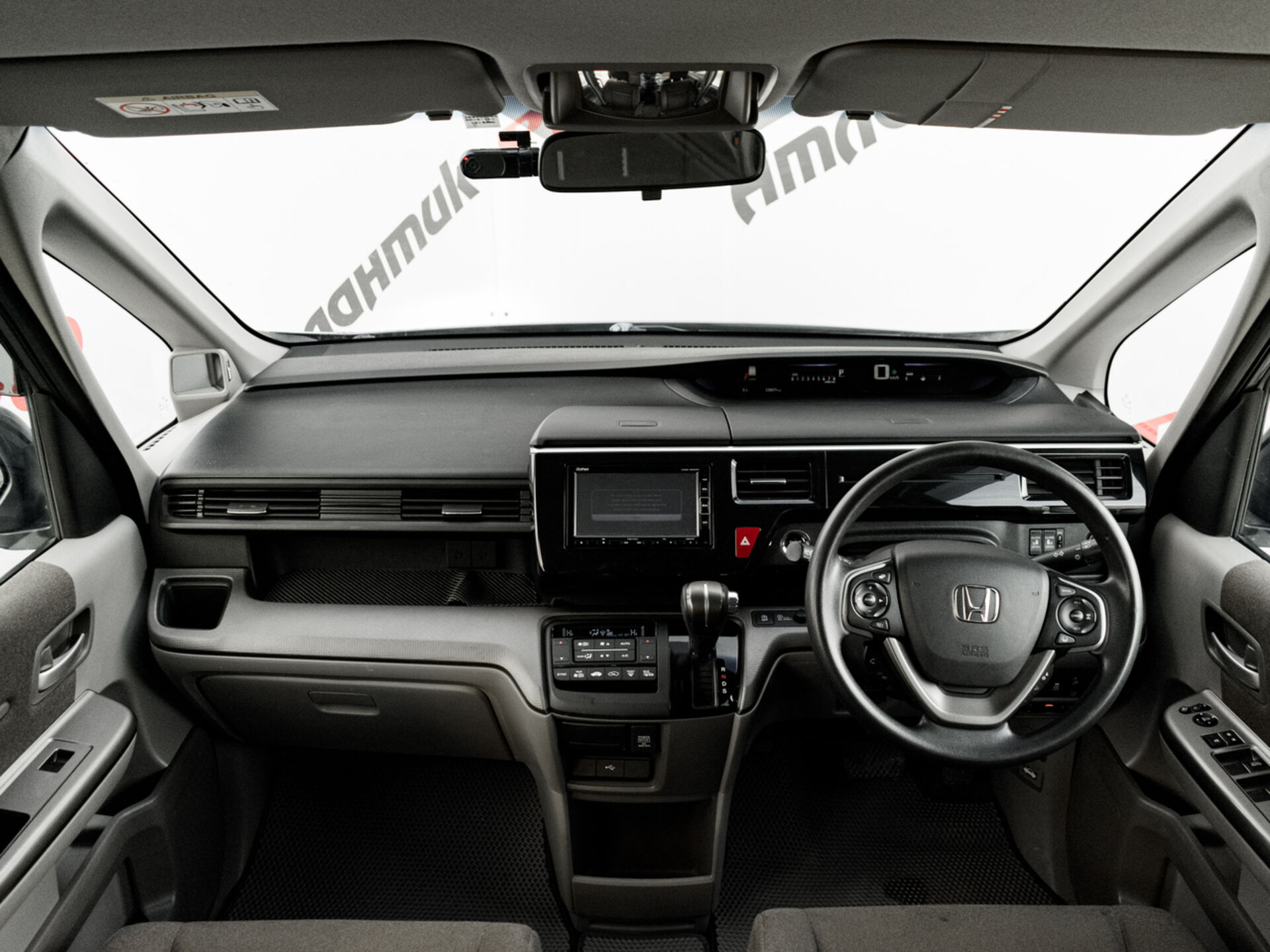 Купить Honda Stepwgn Spada 1.5 CVT (150 л.с.), 2018 в Екатеренбурге