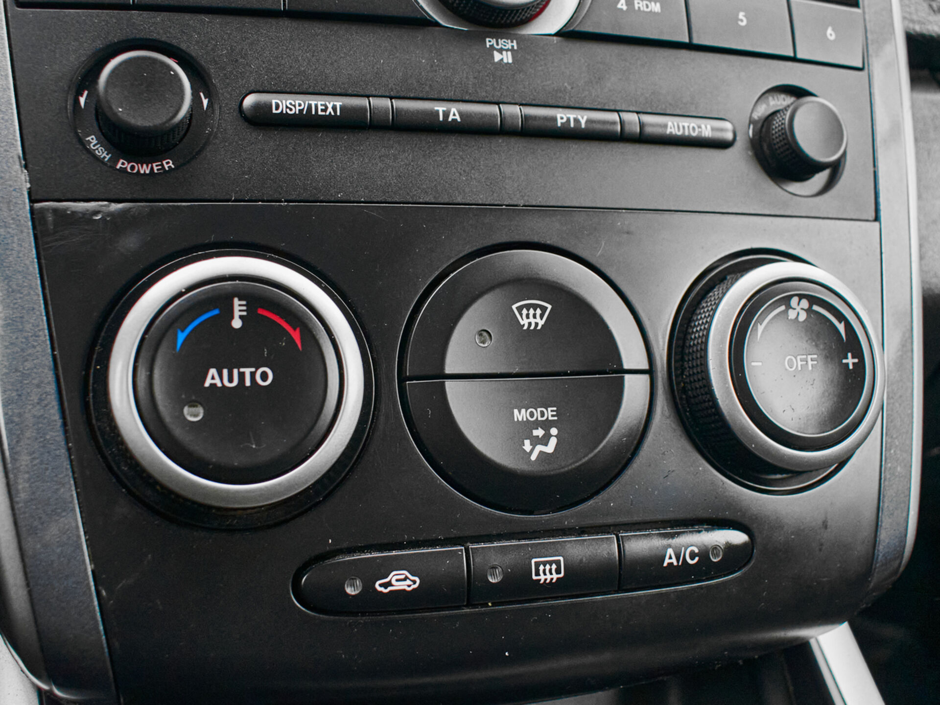 Купить Mazda CX-7 2.5 AT (163 л.с.), 2011 в Екатеренбурге