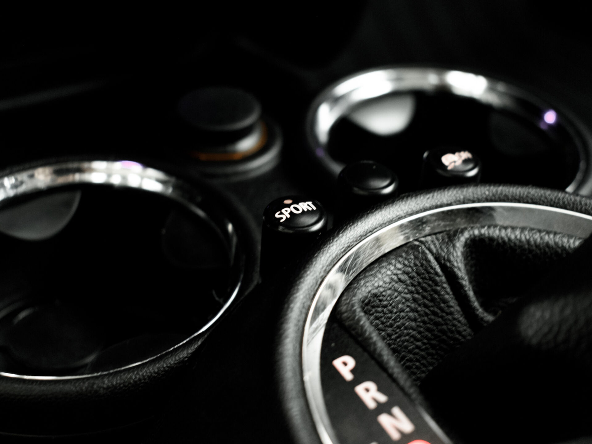 Купить MINI Hatch Cooper S 1.6 AT (184 л.с.), 2012 в Екатеренбурге