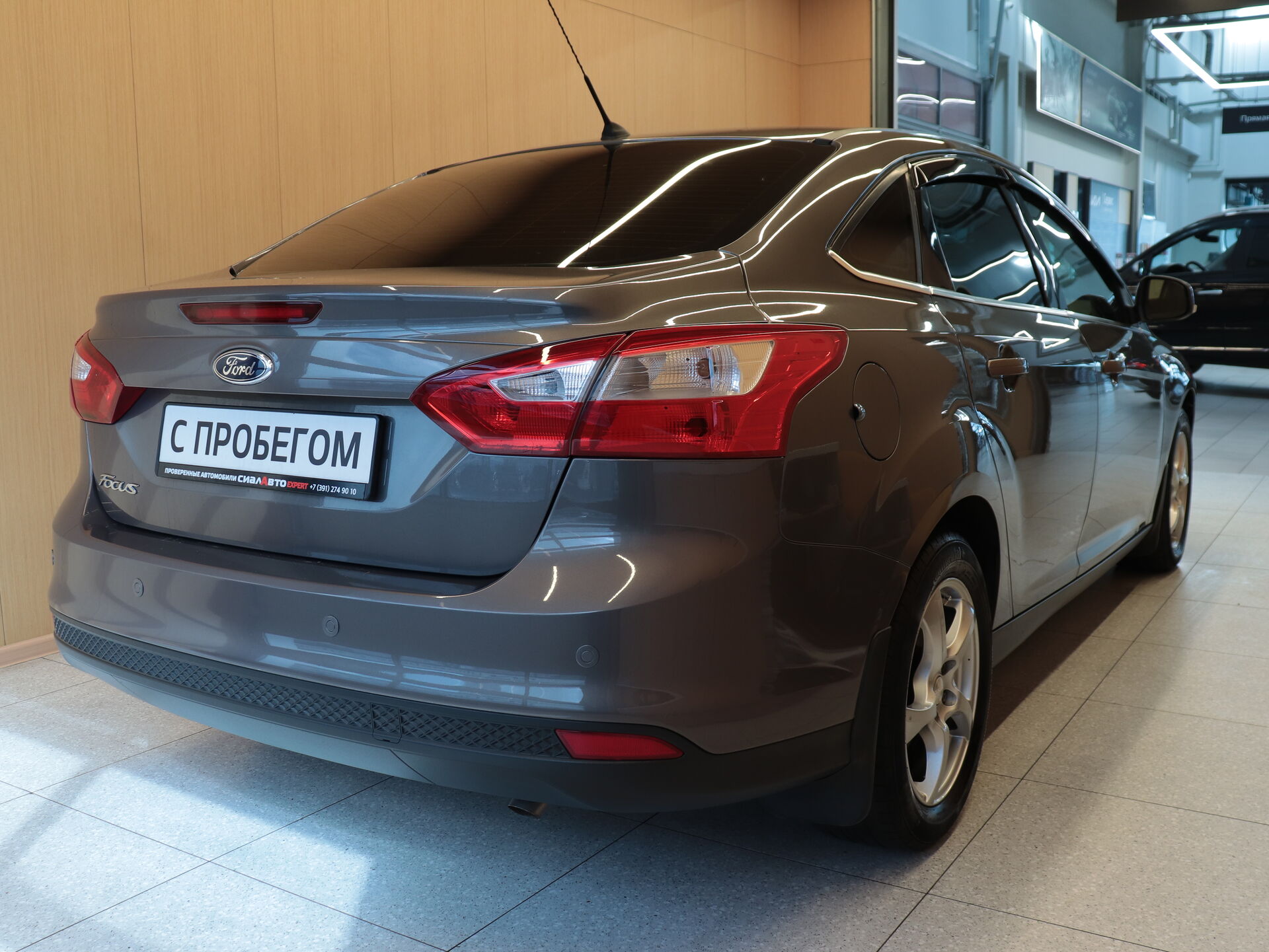 Ford Focus 2011 3