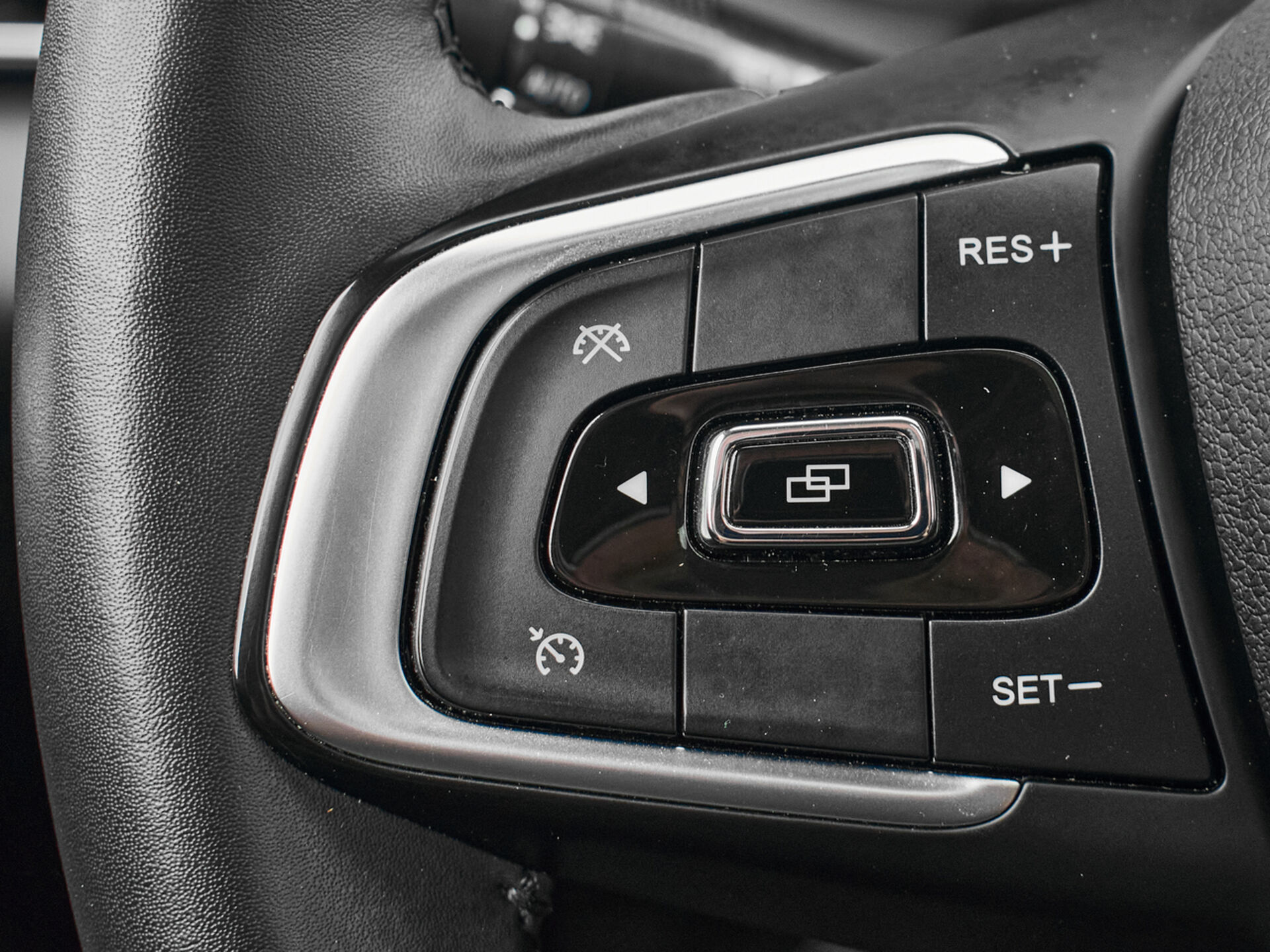 Купить Kaiyi E5 1.5 CVT (147 л.с.), 2023 в Екатеренбурге