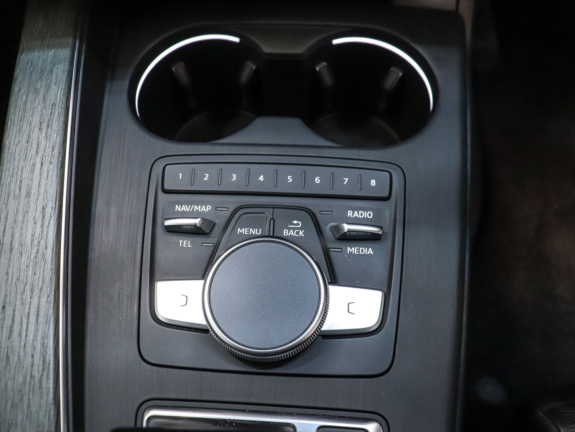 Audi A4 2017 19