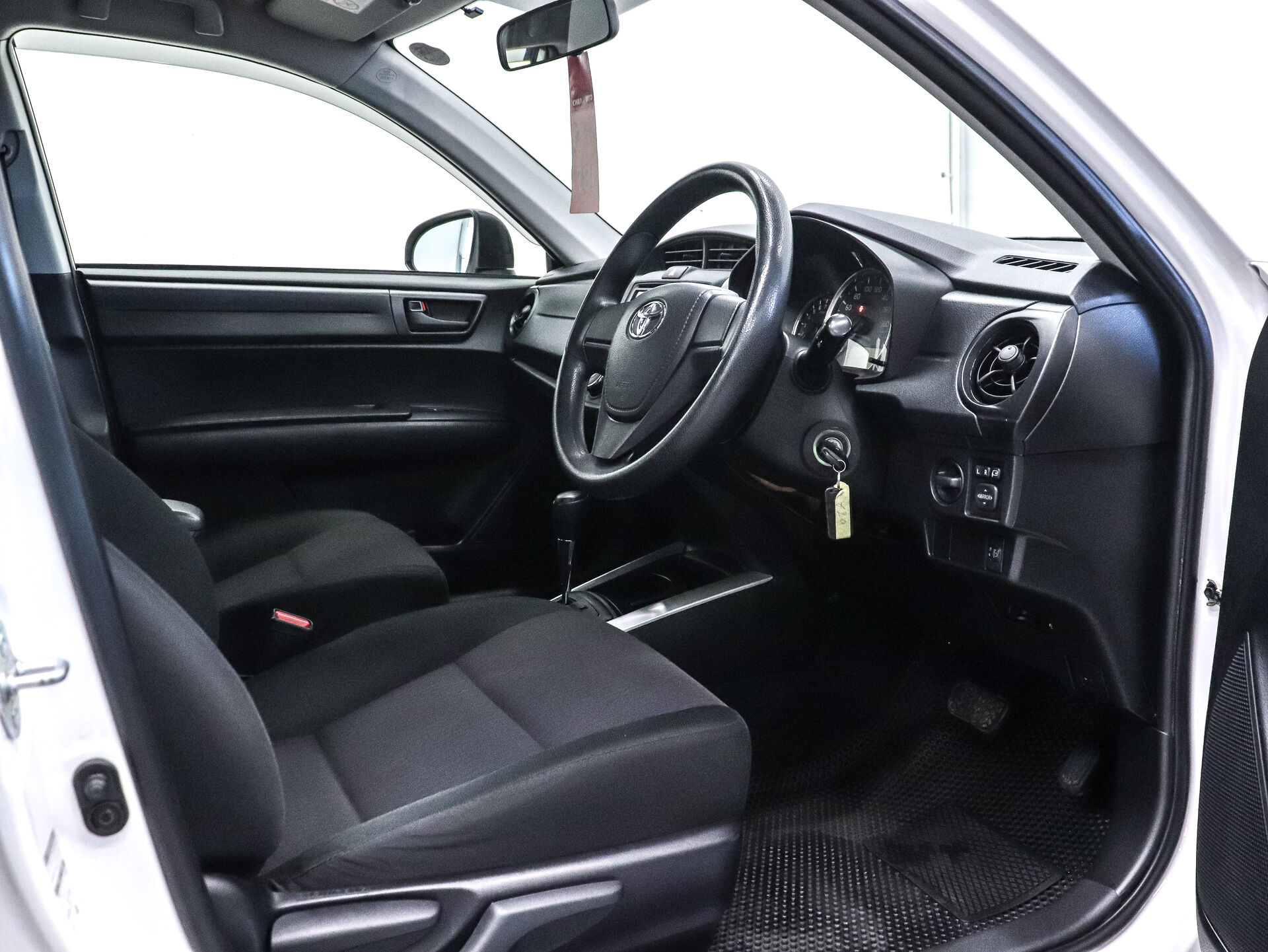 Toyota Corolla 2016 10