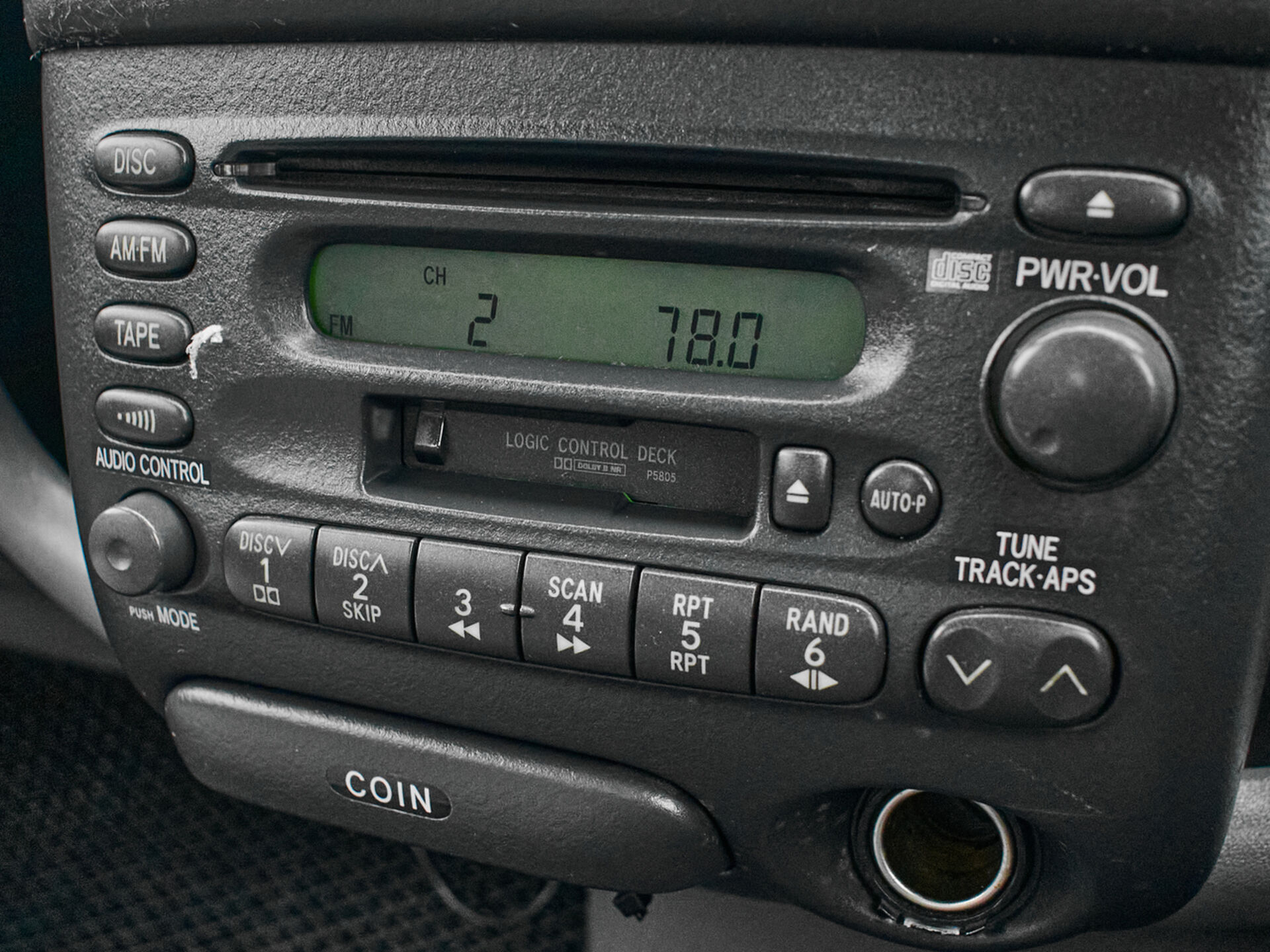 Купить Toyota Vitz 1.3 AT (86 л.с.), 2000 в Екатеренбурге