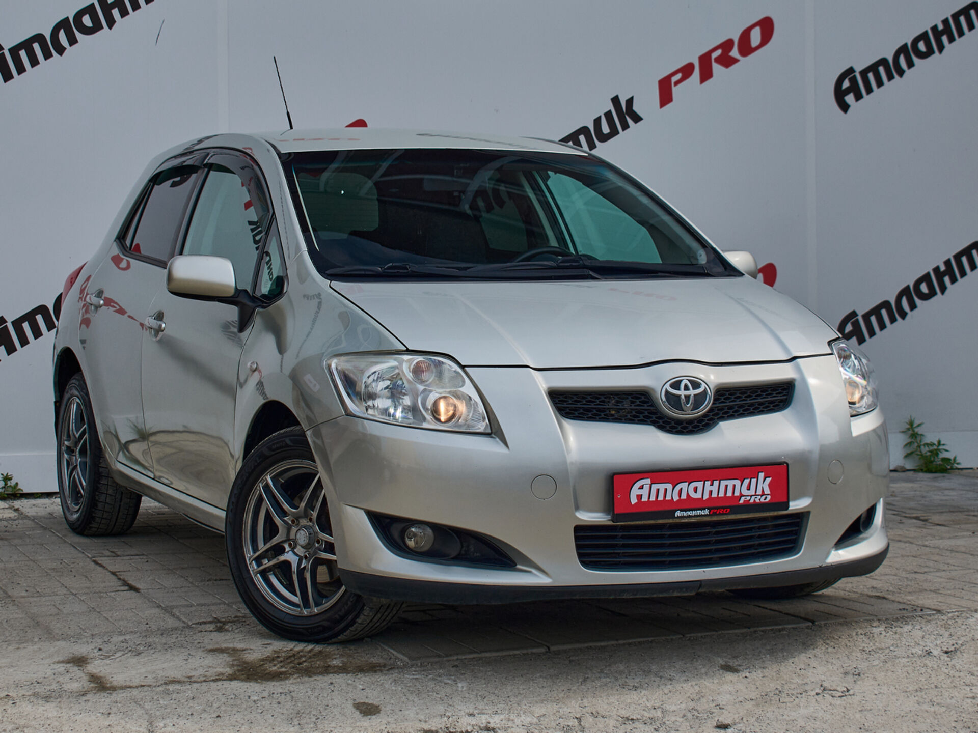 Купить Toyota Auris 1.6 AMT (124 л.с.), 2008 в Екатеренбурге