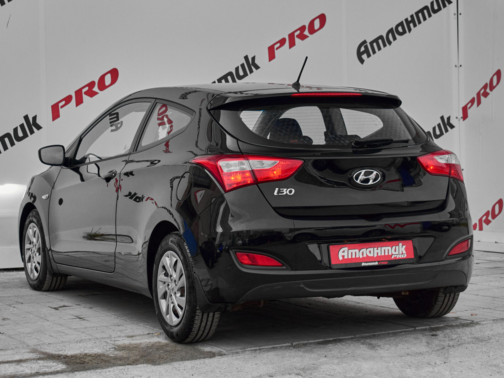 Купить Hyundai i30 1.4 MT (100 л.с.), 2013 в Екатеренбурге