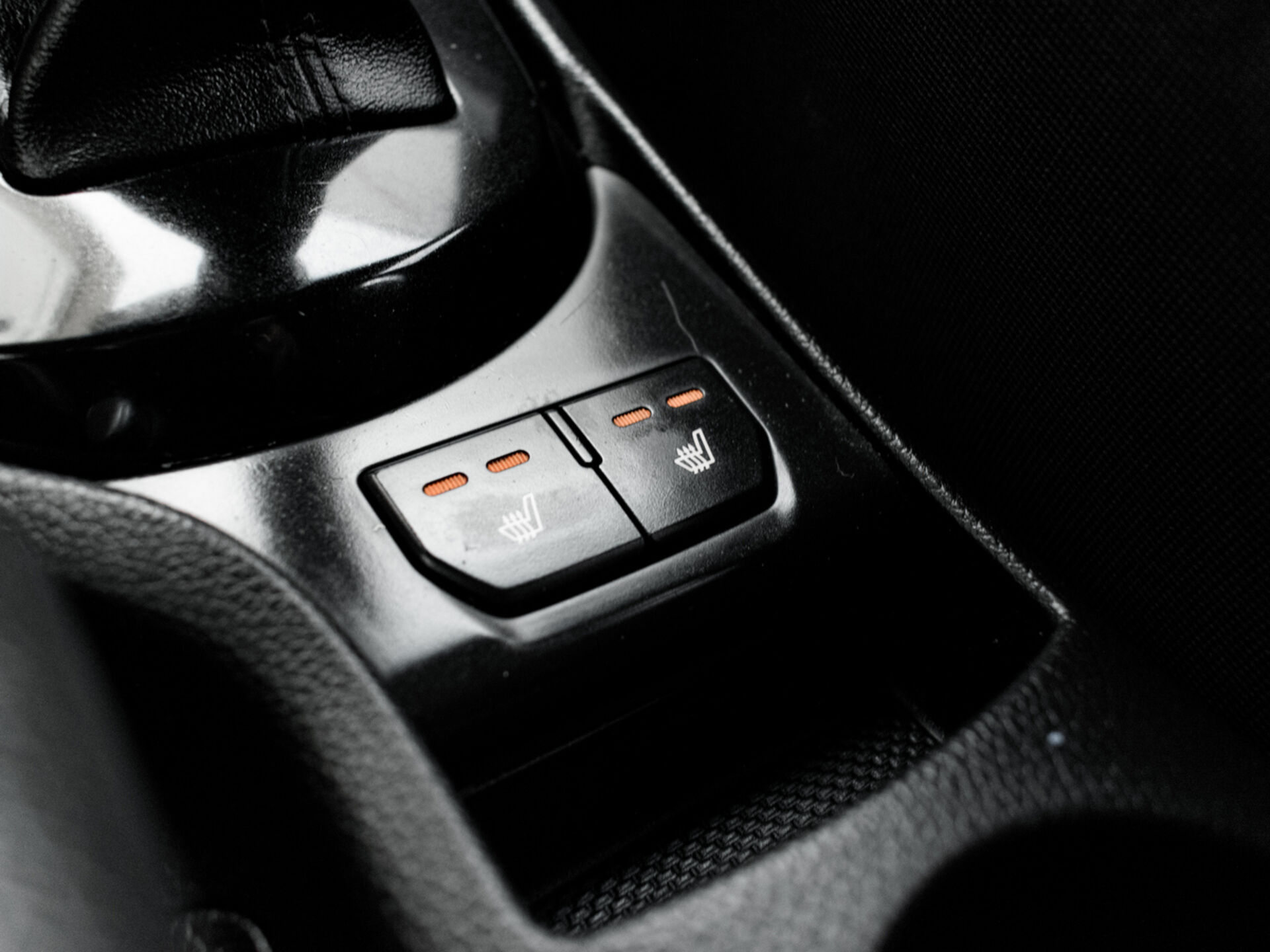 Купить Kia Rio 1.6 AT (123 л.с.), 2015 в Екатеренбурге