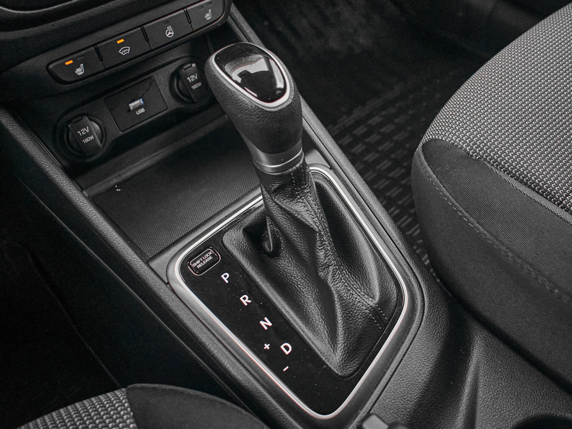 Купить Hyundai Solaris 1.6 AT (123 л.с.), 2020 в Екатеренбурге