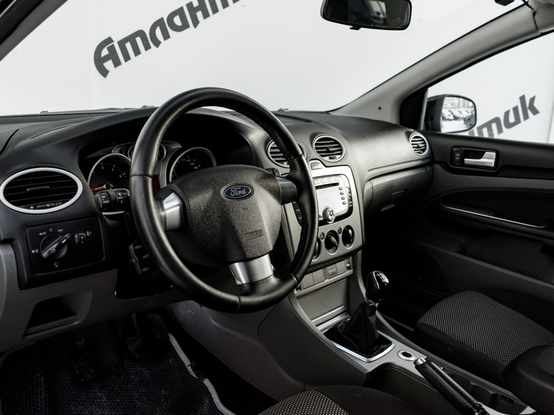 Купить Ford Focus 1.6 MT (100 л.с.), 2011 в Екатеренбурге