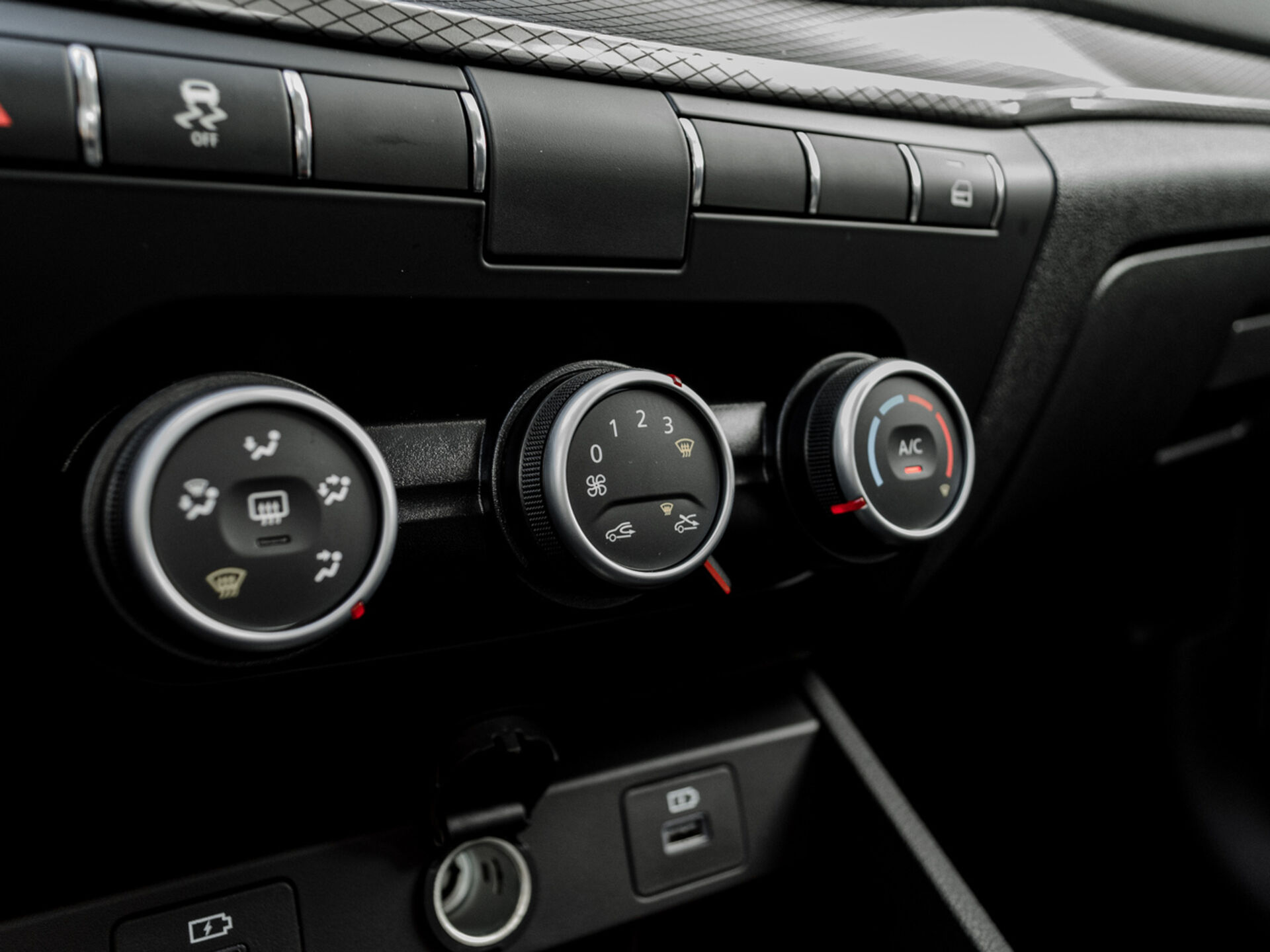 Купить Lada (ВАЗ) Vesta 1.6 MT (106 л.с.), 2025 в Екатеренбурге