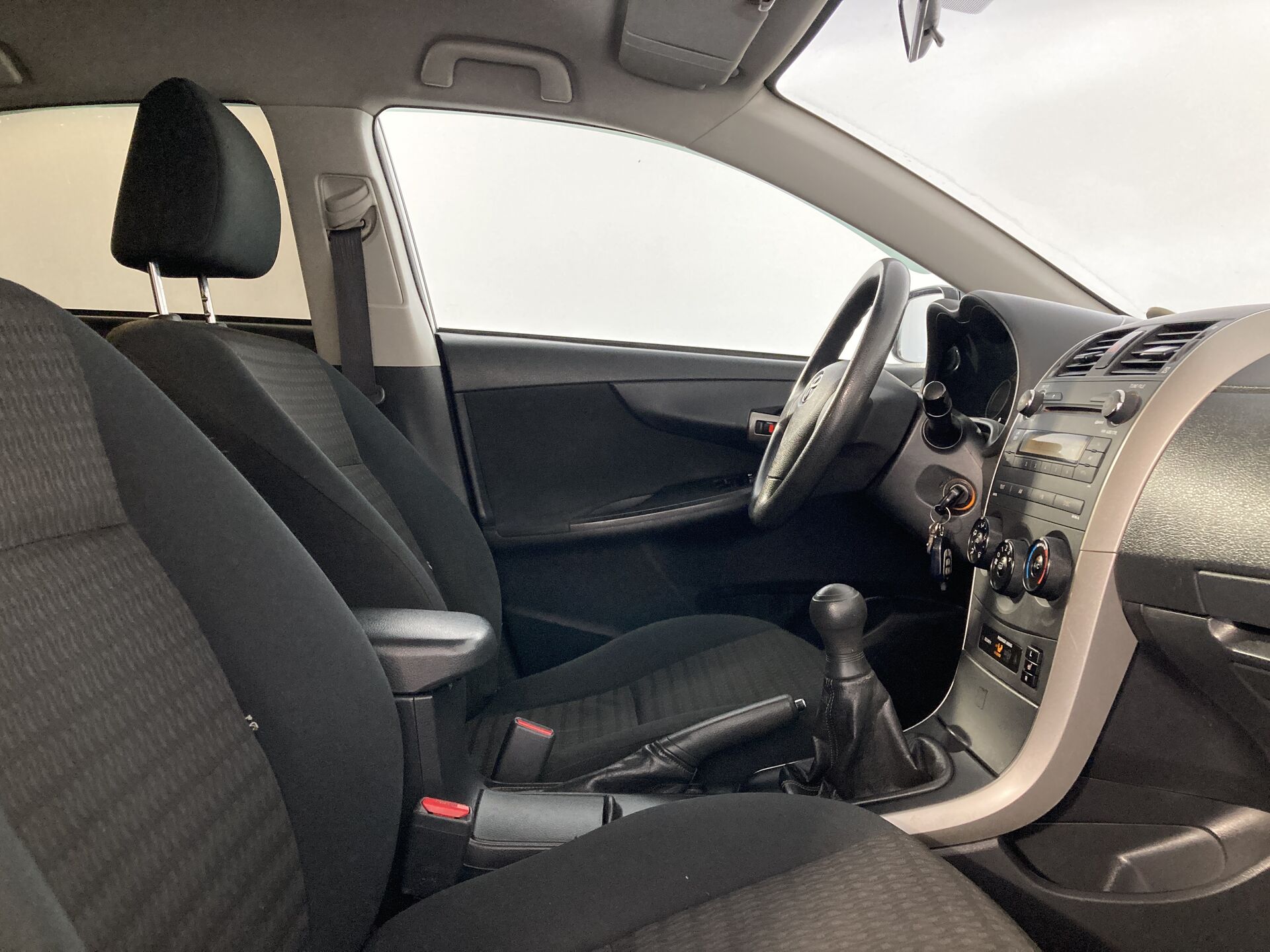 Toyota Corolla Комфорт 2008 г.в., 280 565 км.