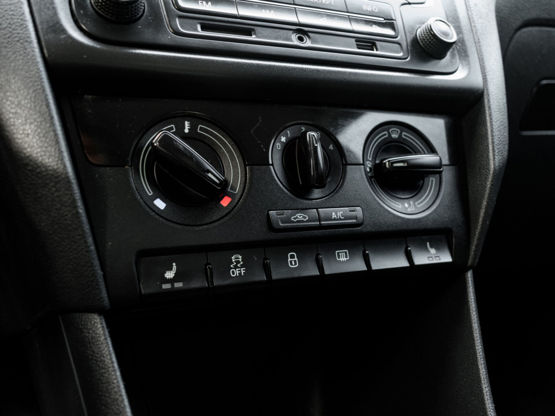 Купить Skoda Rapid 1.6 AT (110 л.с.), 2017 в Екатеренбурге