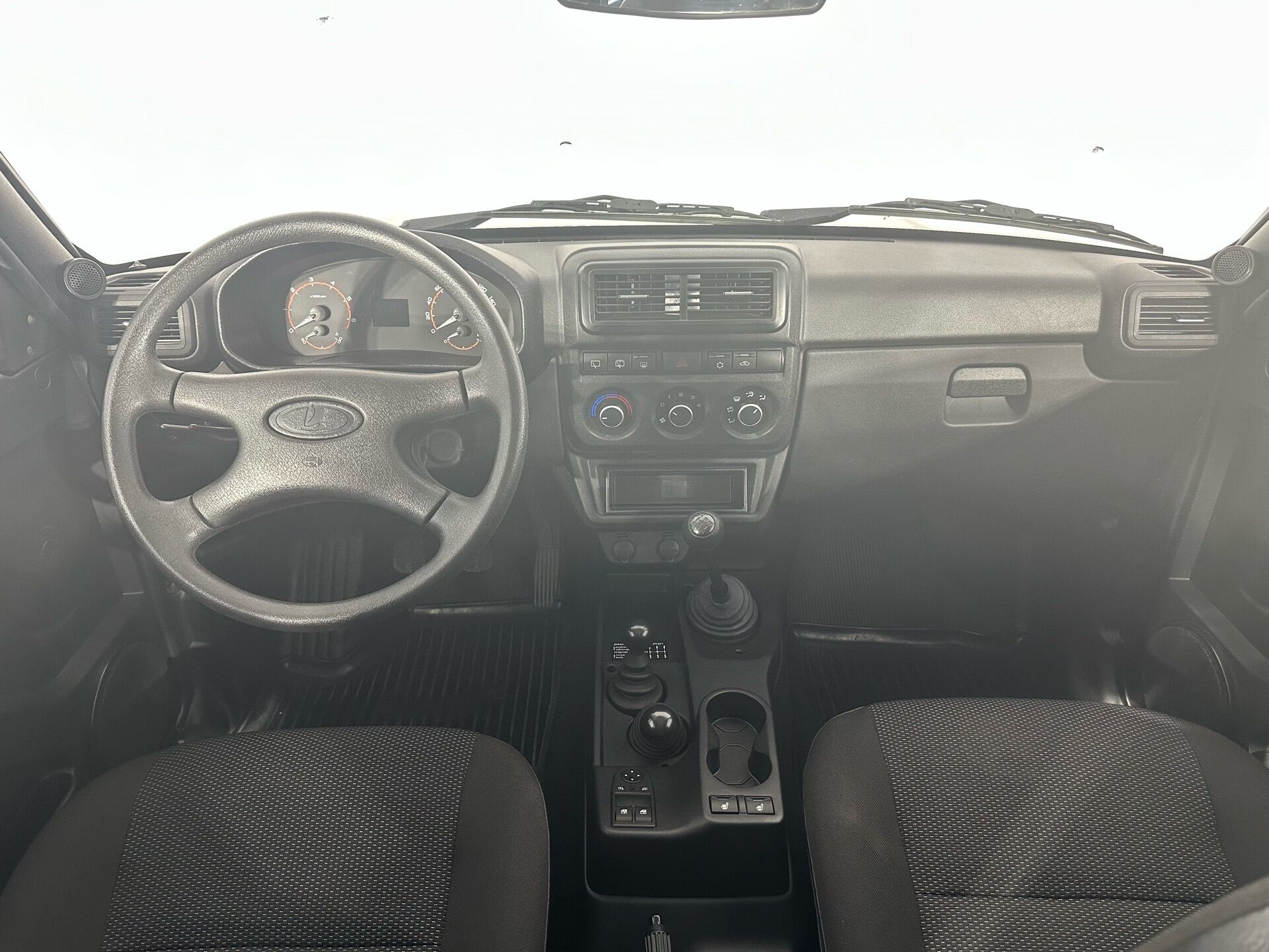 Lada 2121 (4x4) Luxe Кондиционер Камуфляж 2021 г.в., 38 482 км.