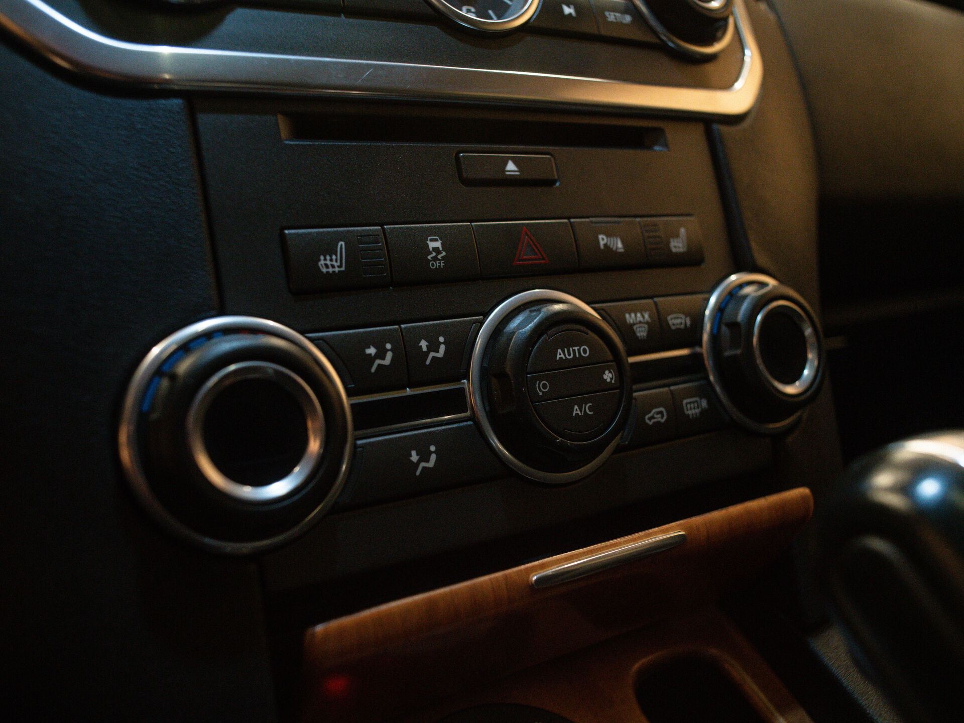 Land Rover Discovery 2012 22