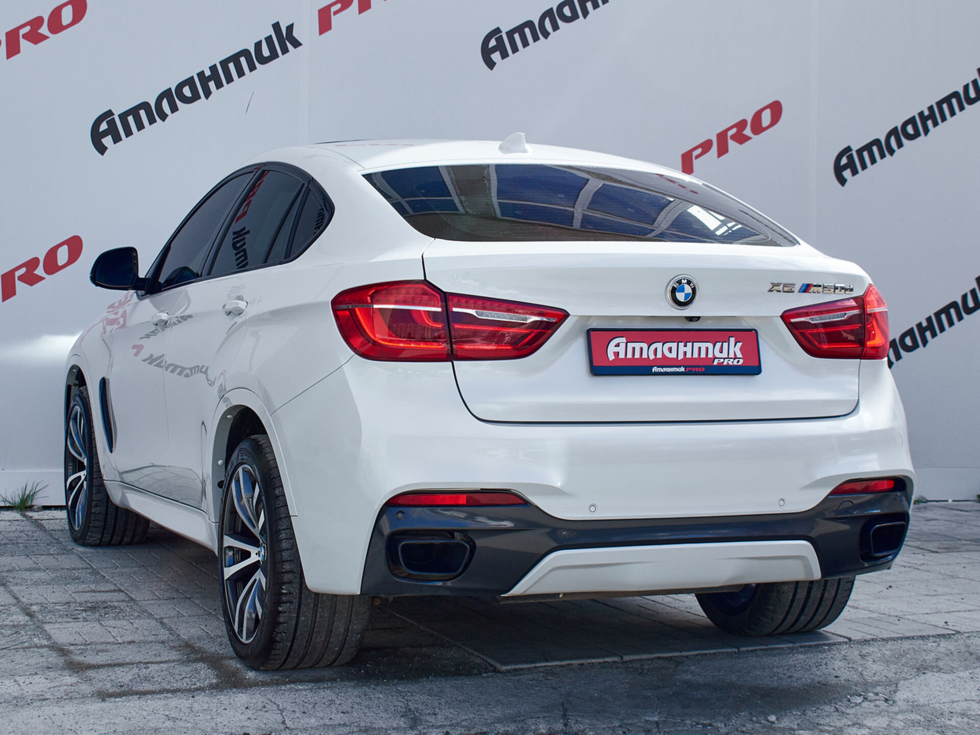 Купить BMW X6 40d 3.0d AT (313 л.с.) 4WD, 2016 в Екатеренбурге
