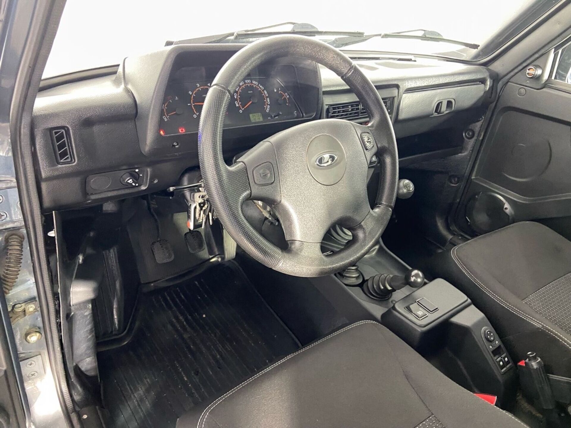 Lada 2121 (4x4) Standard Image Камуфляж 2019 г.в., 34 732 км.