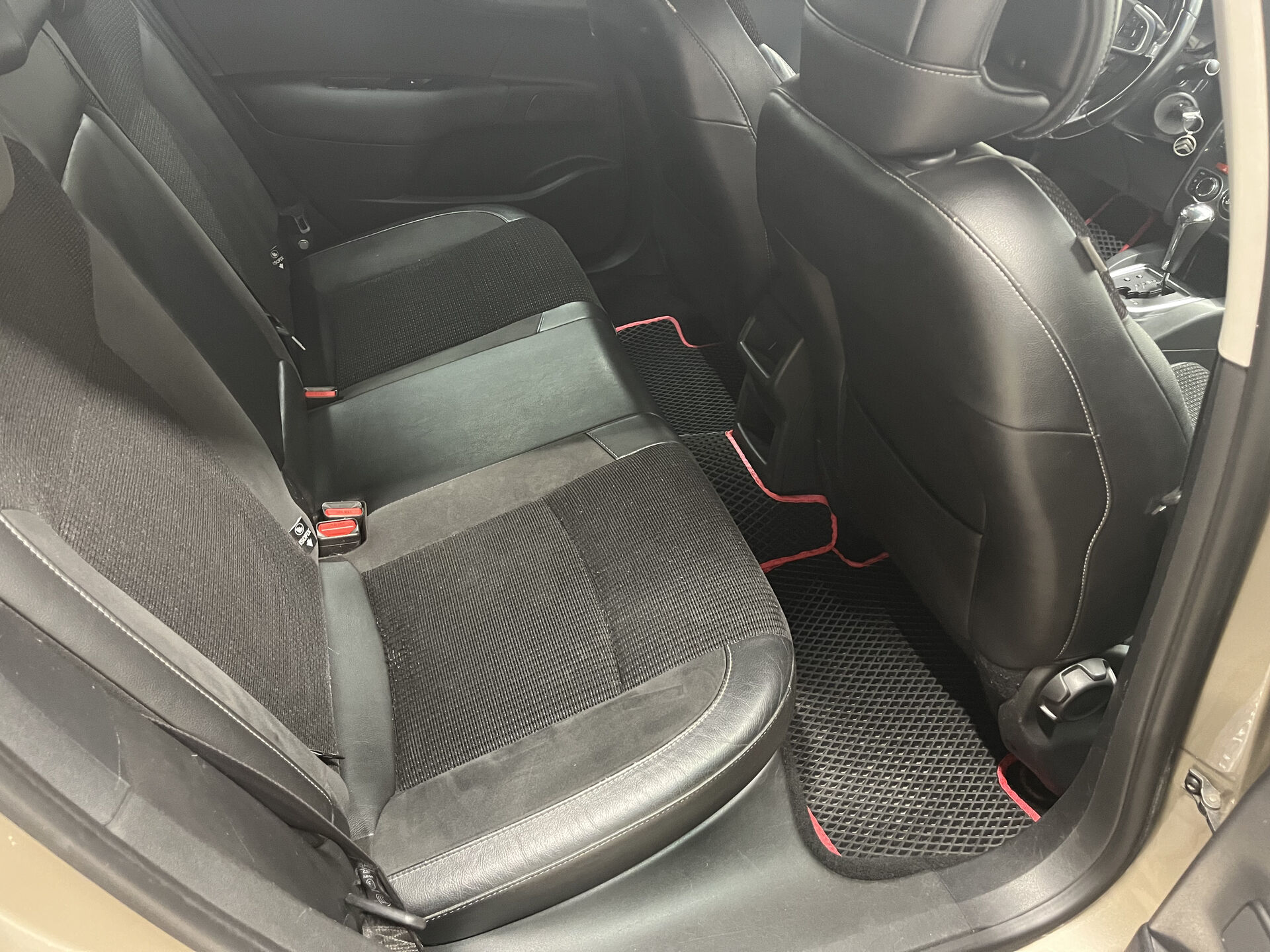 Citroen C4 Exclusive 2012 г.в., 207 218 км.