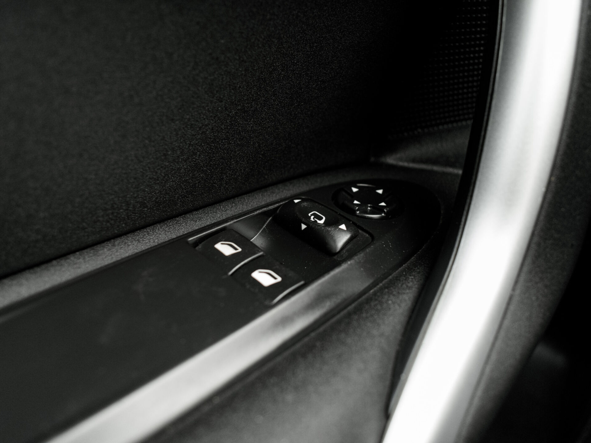 Купить Citroen DS4 1.6 AT (150 л.с.), 2012 в Екатеренбурге