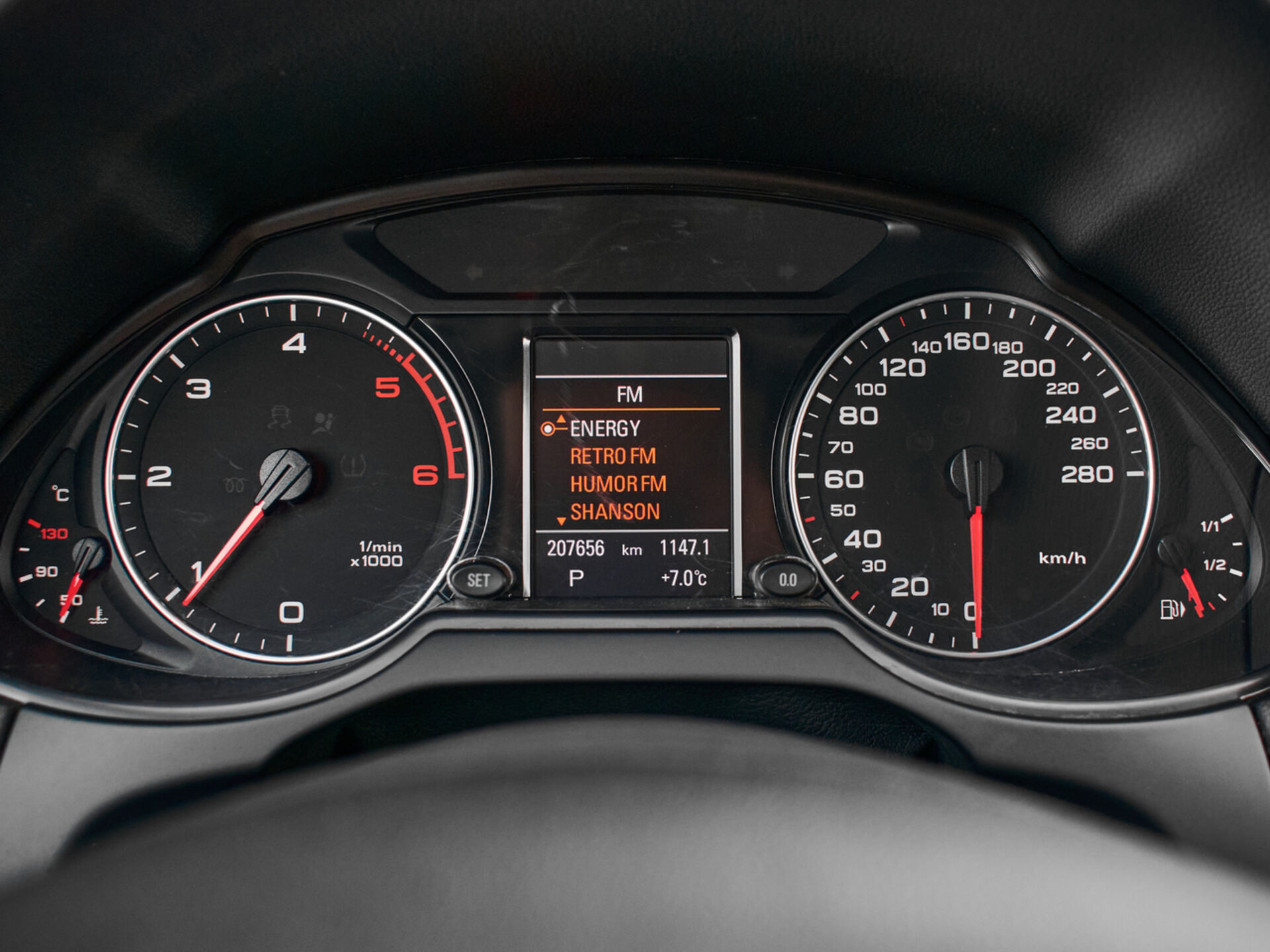 Купить Audi Q5 clean diesel 2.0d AMT (170 л.с.) 4WD, 2012 в Екатеренбурге