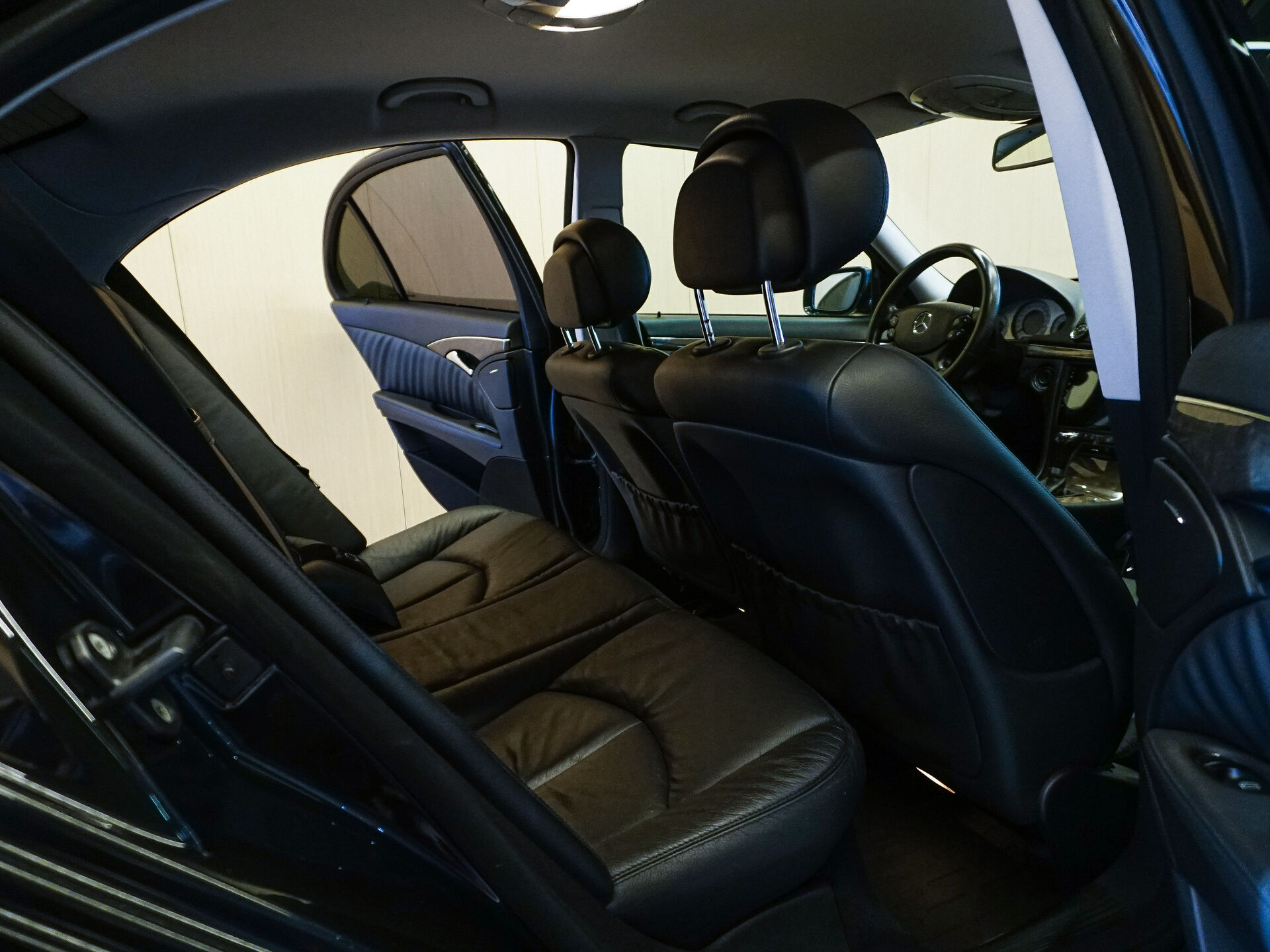 Mercedes-Benz E-Класс 2006 25