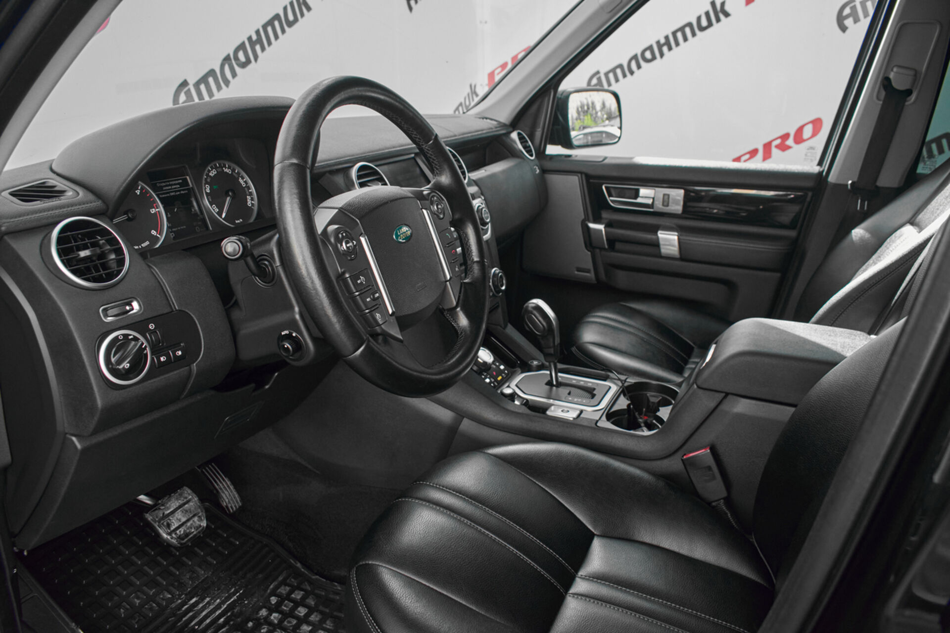 Купить Land Rover Discovery 2.7d AT (190 л.с.) 4WD, 2010 в Екатеренбурге